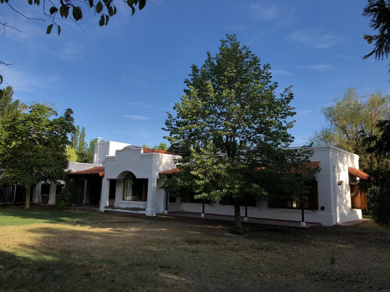 CASA EN ALQUILER CHACRAS DE CORIA - 2