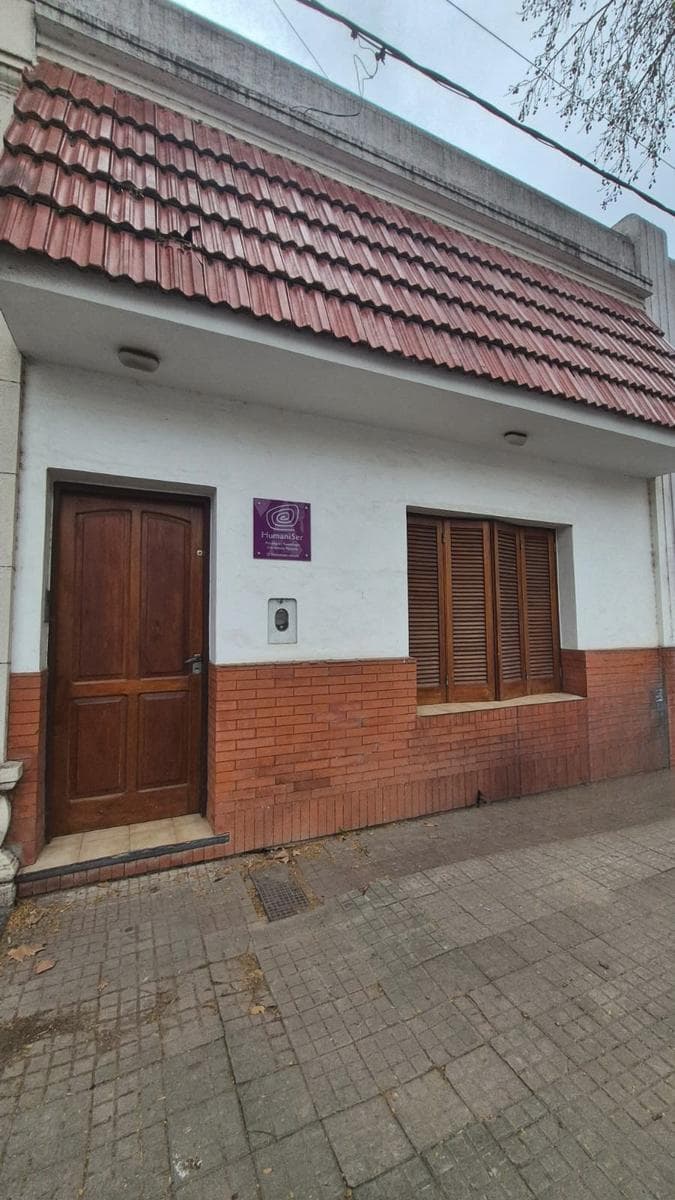 Casa en Barrio 30 de Octubre - 1