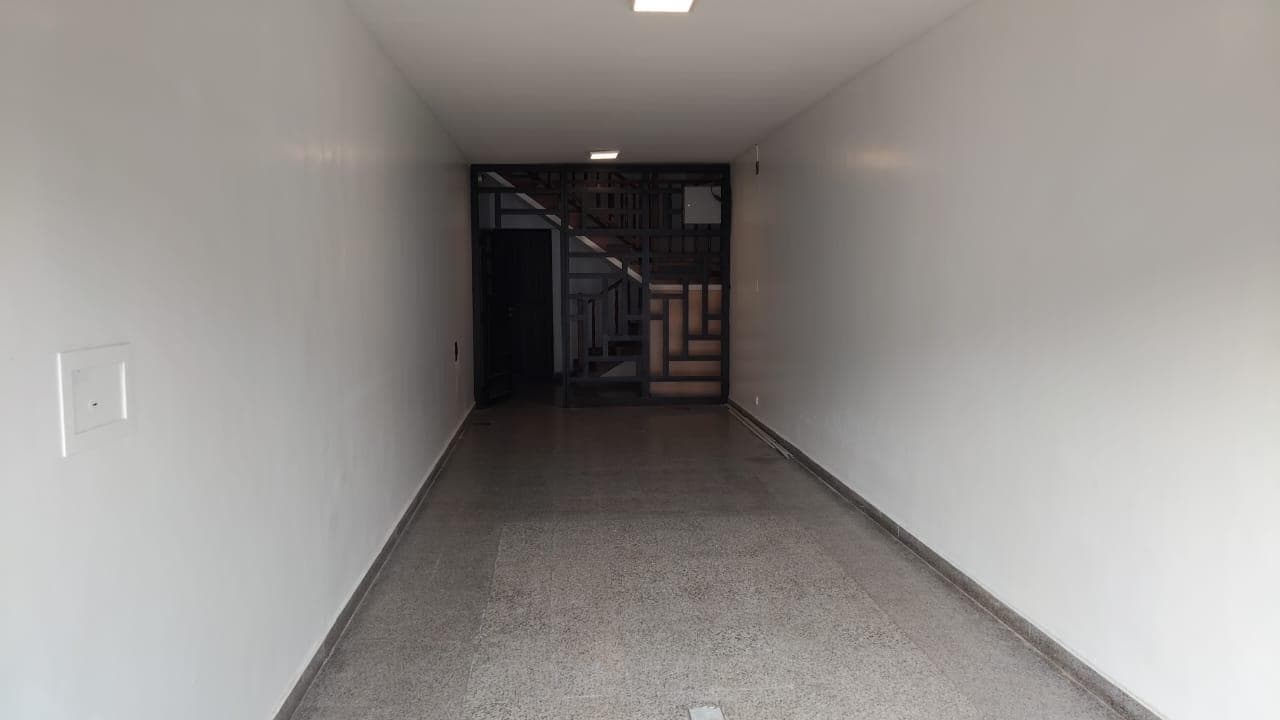 Casa AV. ROCA al 800 - 2