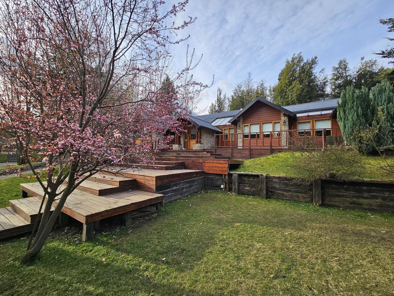 Casa en venta en Villa La Angostura - 1