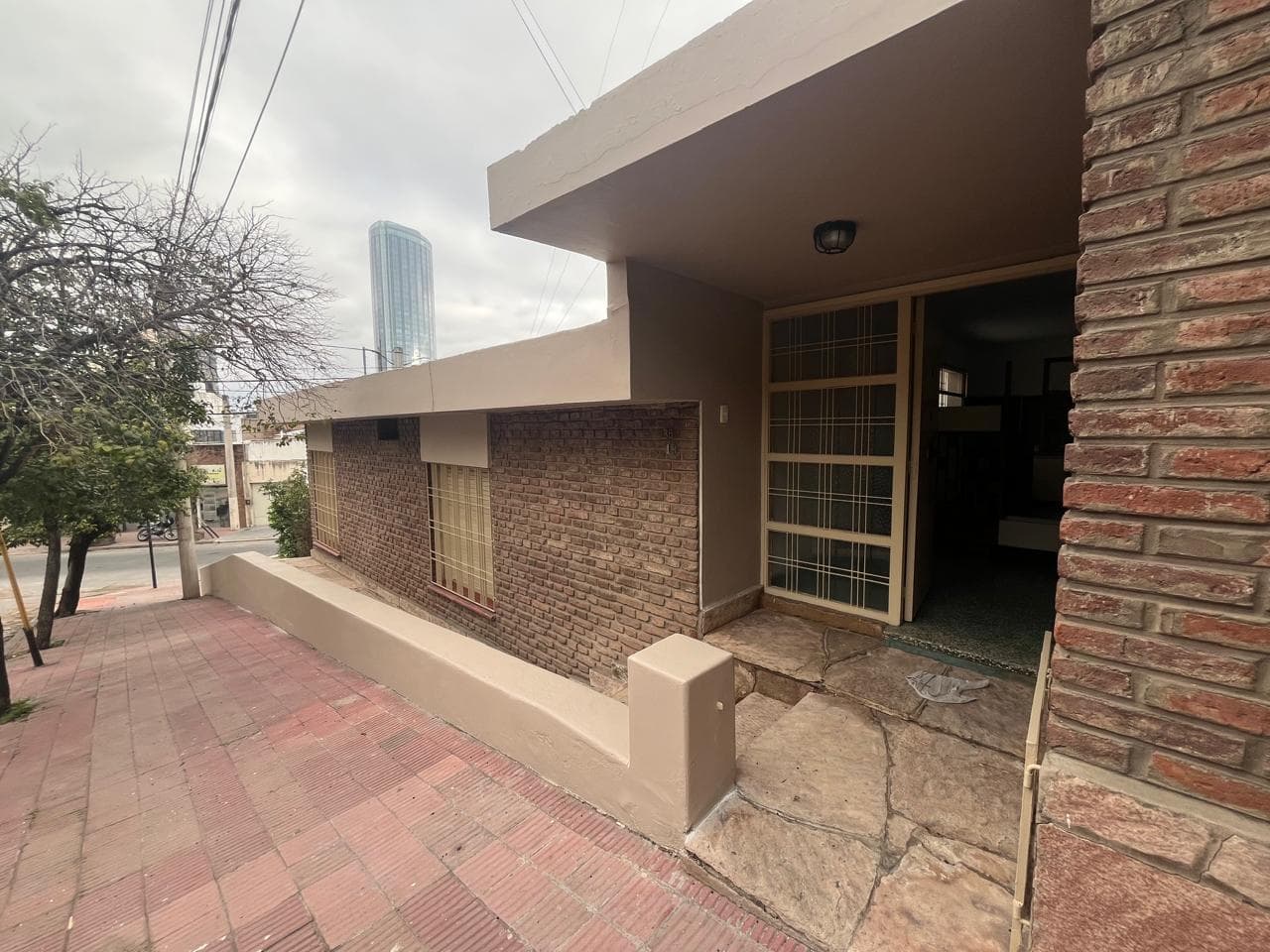 Casa en barrio Ducasse - 2