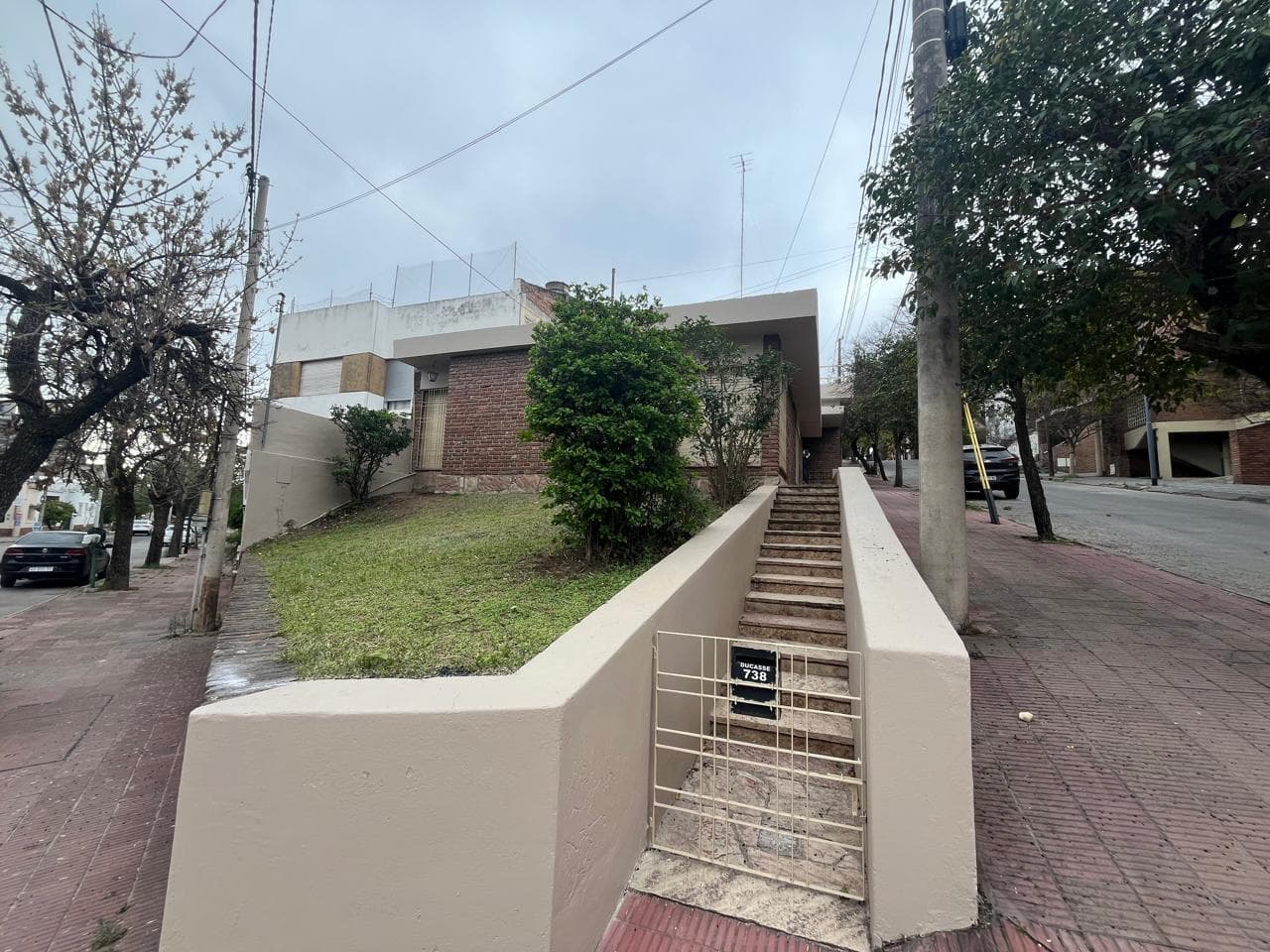 Casa en barrio Ducasse - 1