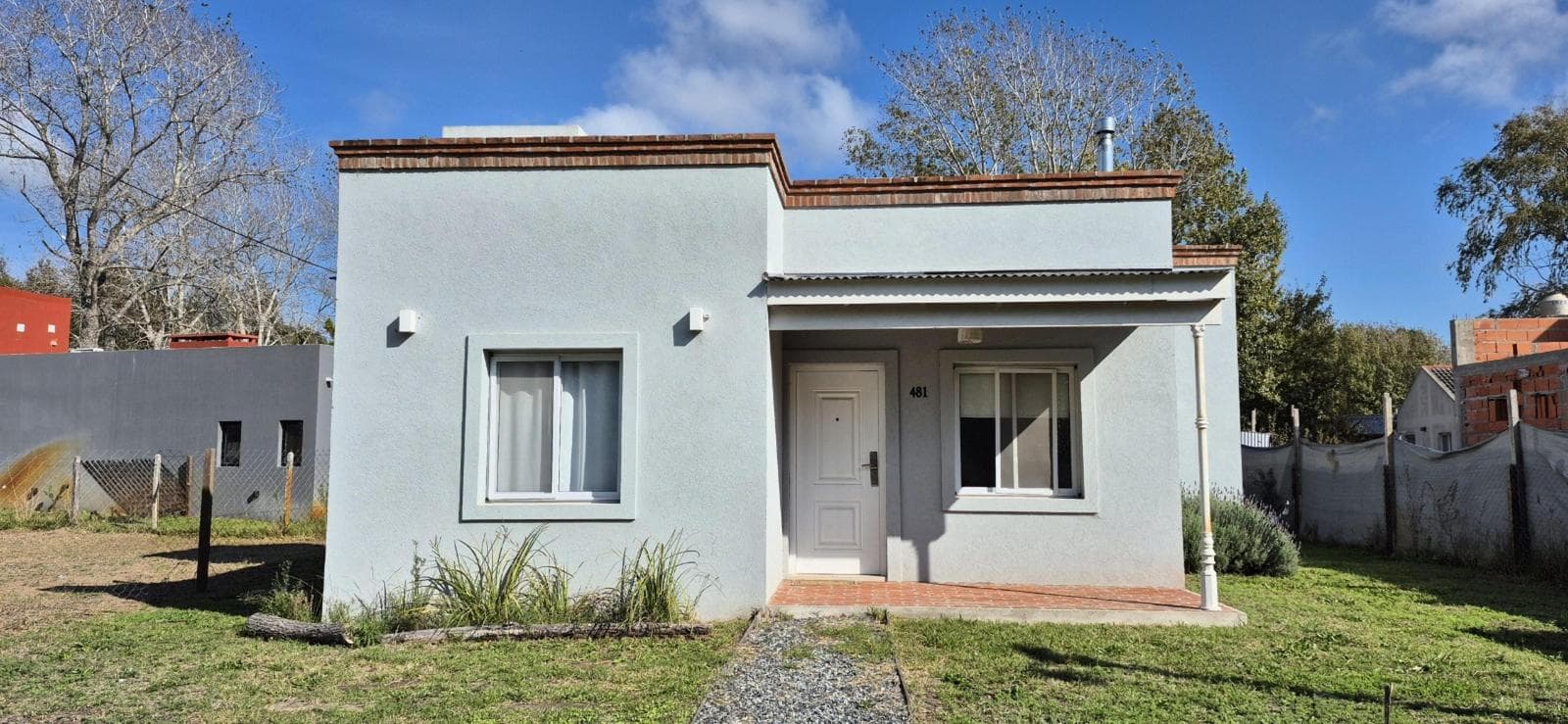 Casa en venta - 2 Dormitorios 1 Baño - Costa del Este - 1