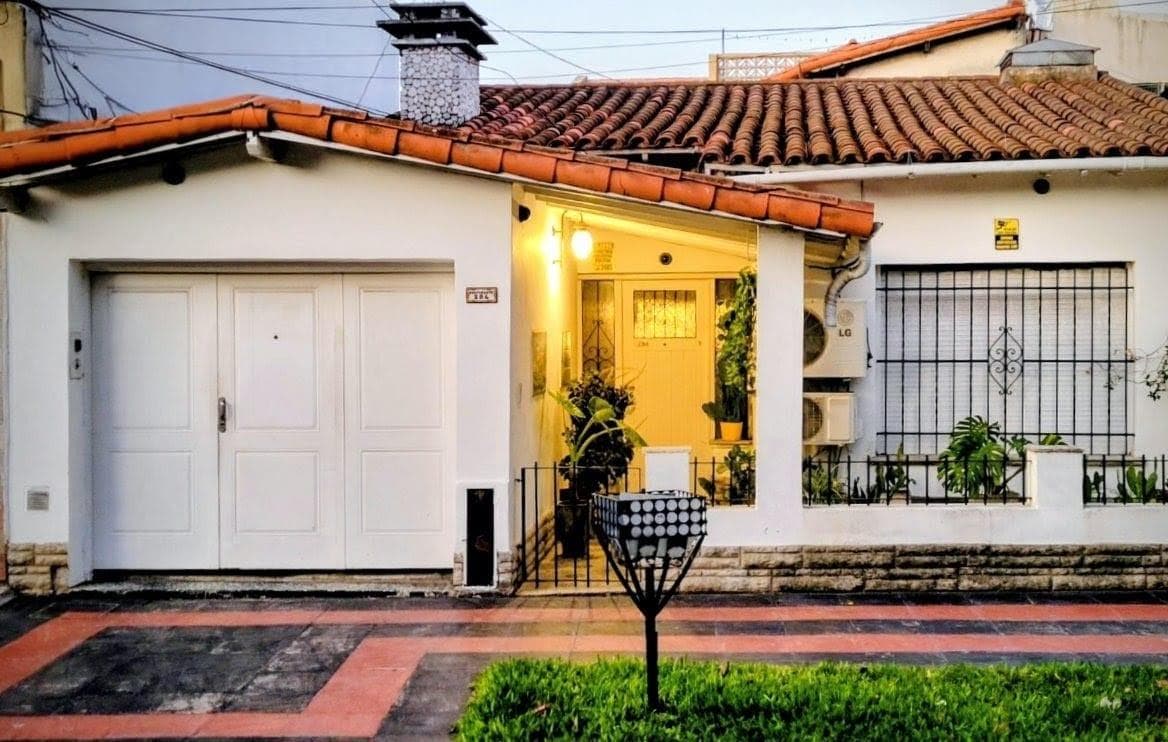 PH de tres ambientes con Patio en Gerli en Alquiler - 1