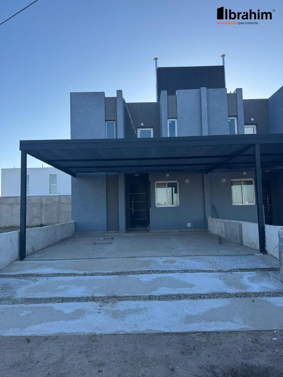 Casa en Rincones de Manantiales - 1