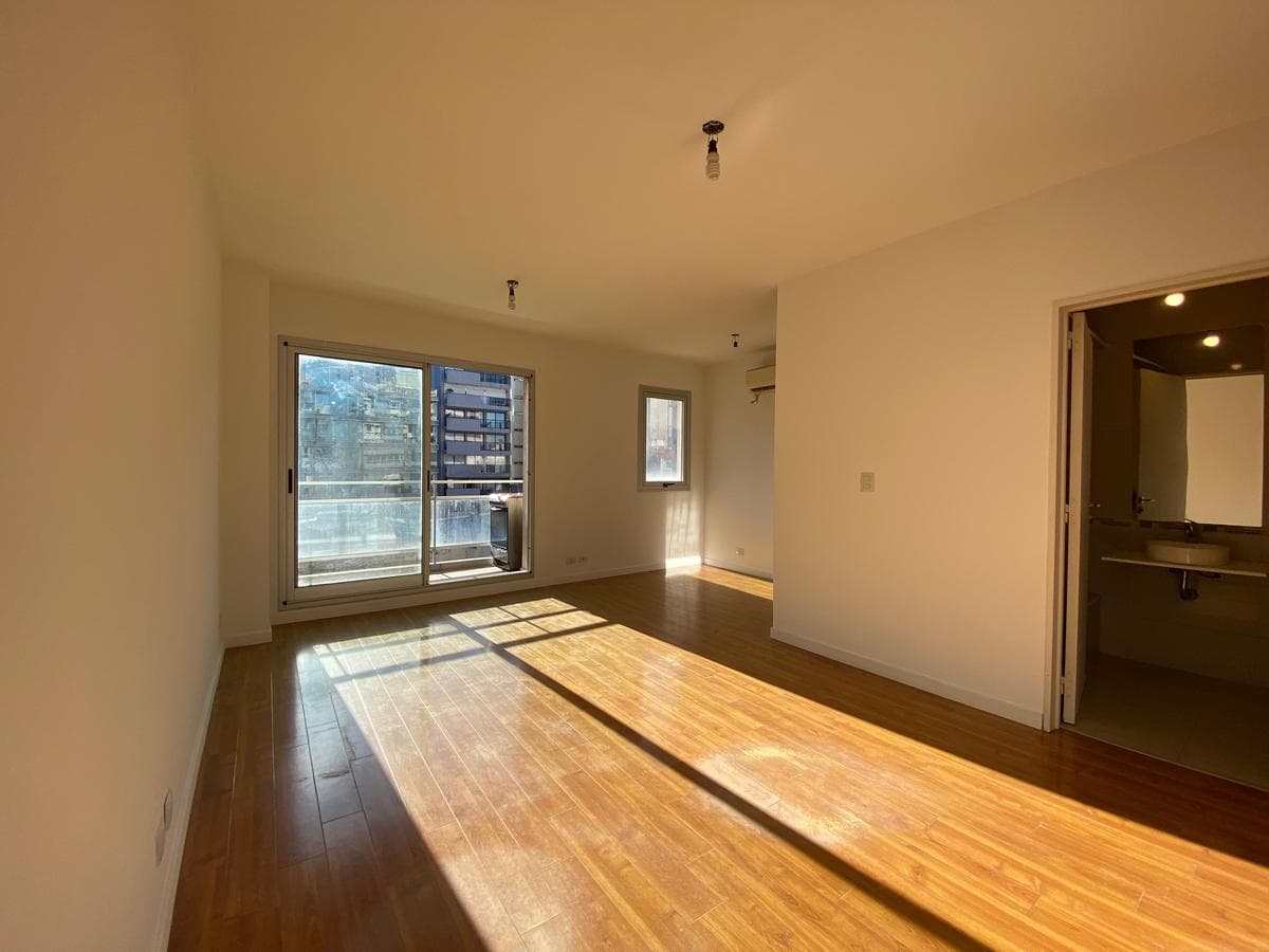 Alquiler: Ambiente y medio con cochera en excelente estado! Palermo - 1