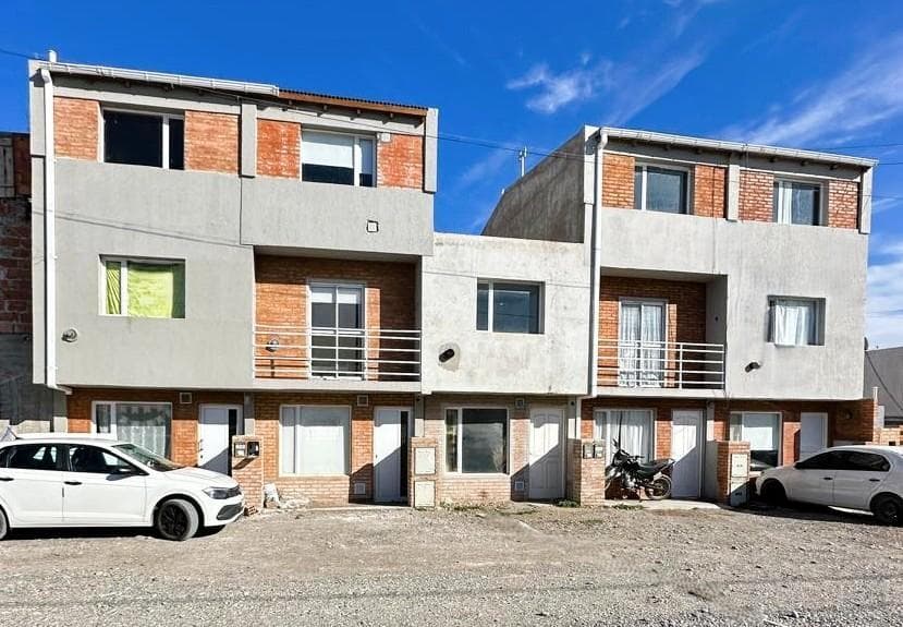 Departamento en tres niveles en Playa Unión - 1