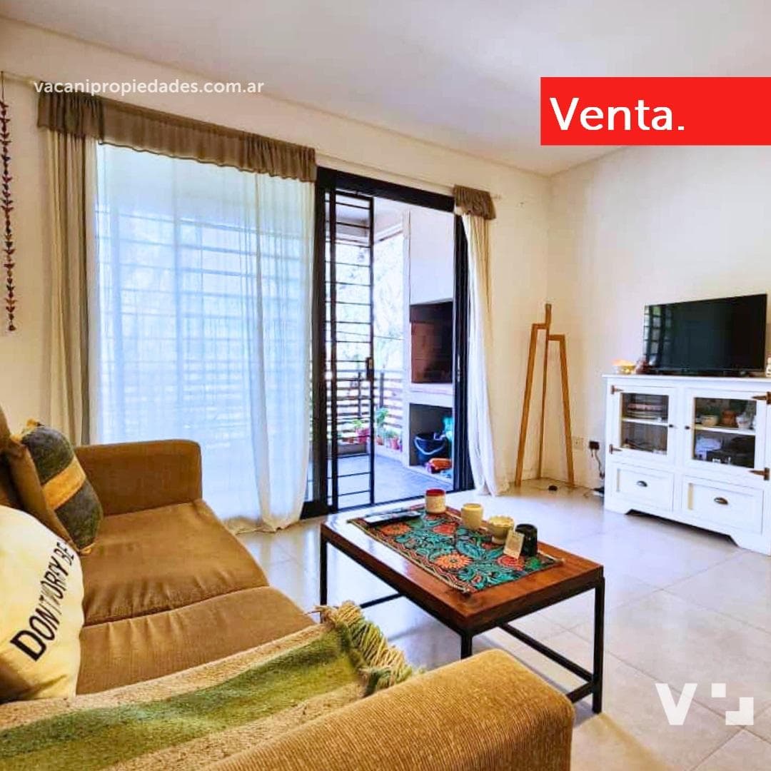 Depto 2 Ambientes Moderno con Balcón y Parrilla – Frente a Plaza Dorrego - 1