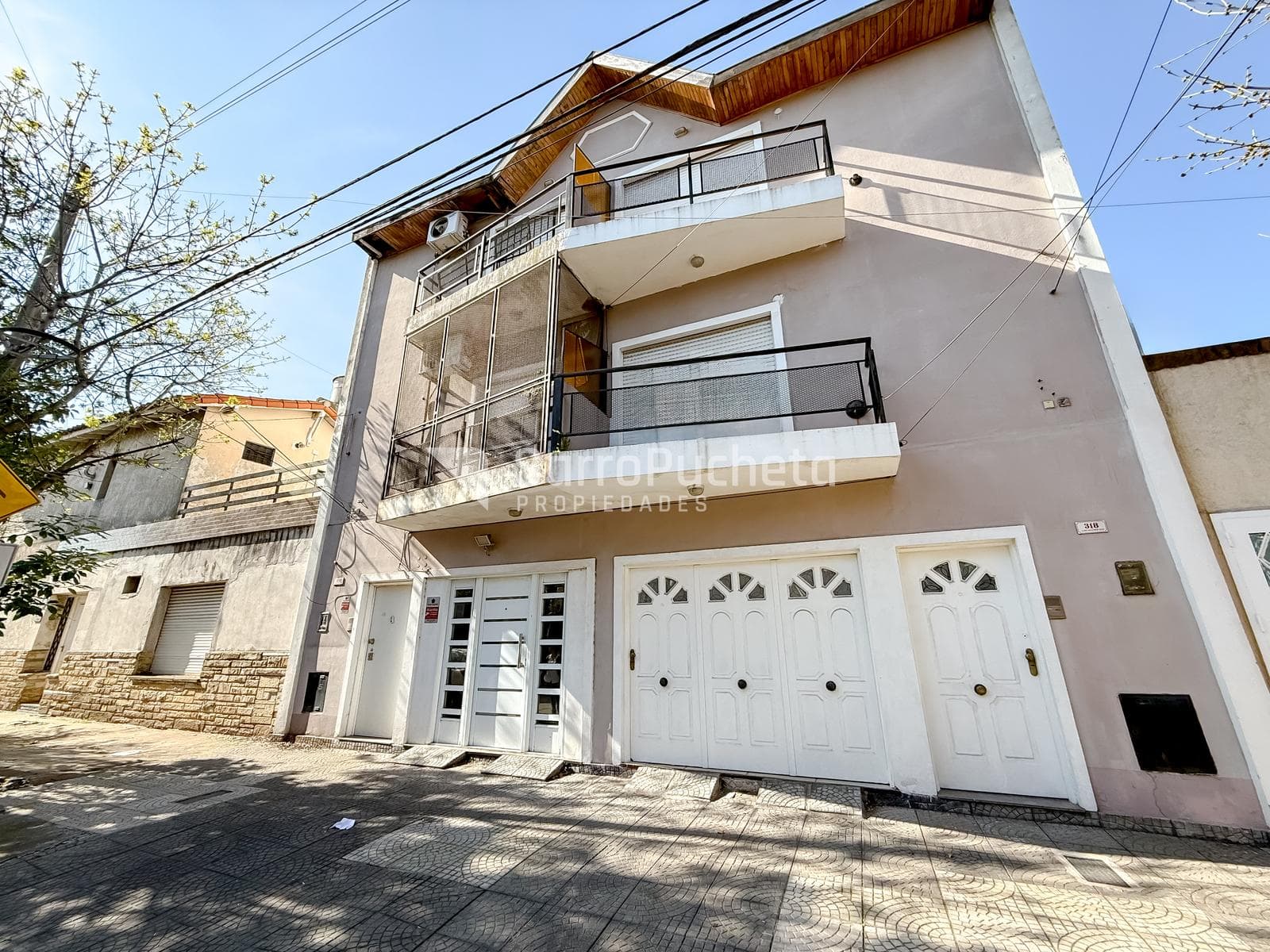 Venta Triplex 3 ambientes con patio y garaje en Haedo Sur - 1