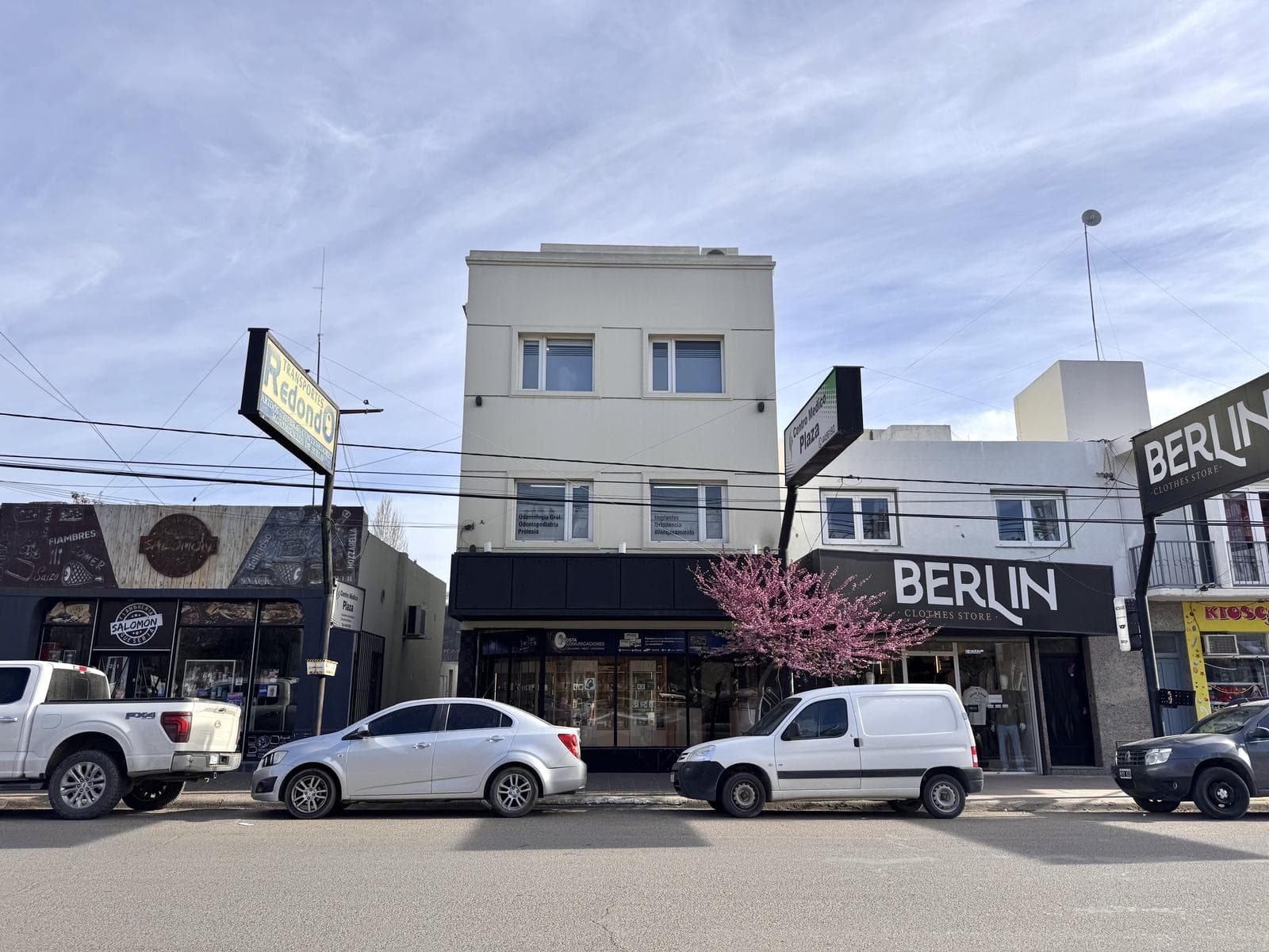 Consultorios Médicos en Alquiler, en Puerto Madryn - 1