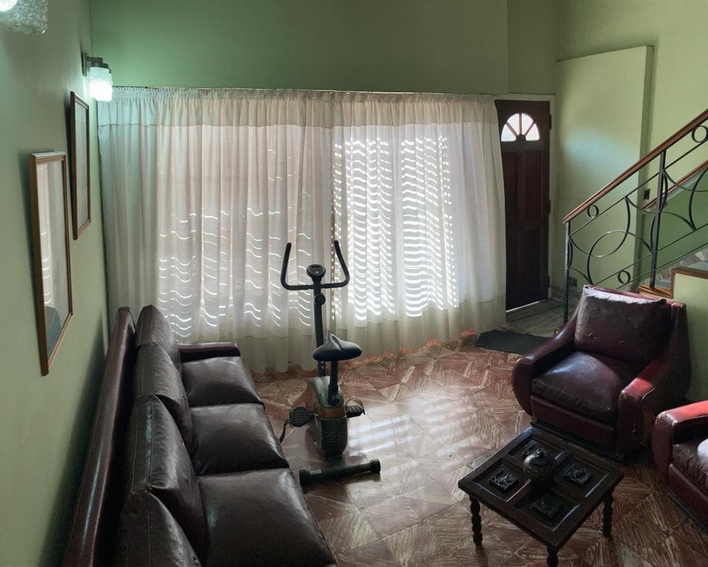 Ph 4 ambientes con cochera, patio y terraza con parrilla en excelente estado. - 2