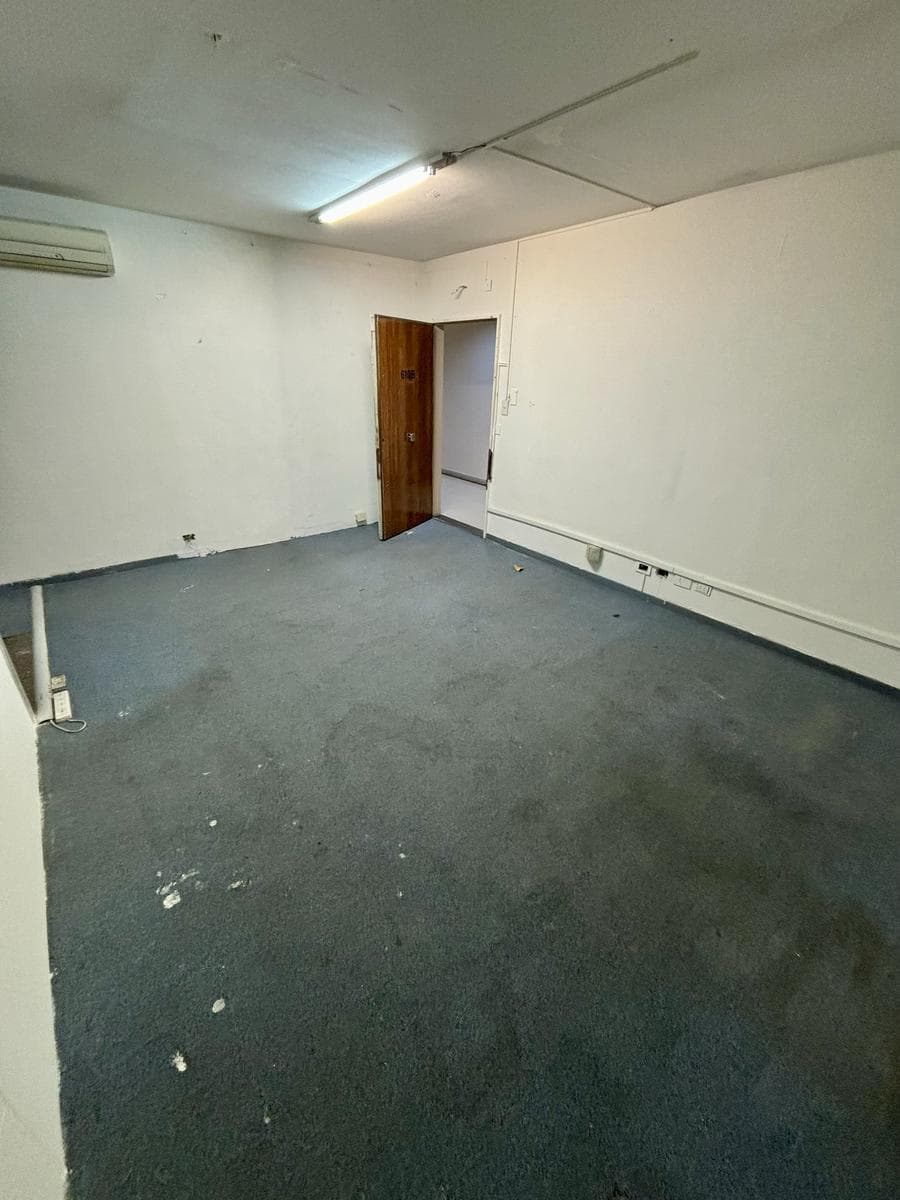 Alquiler y Venta Oficina Microcentro sobre Florida - 1