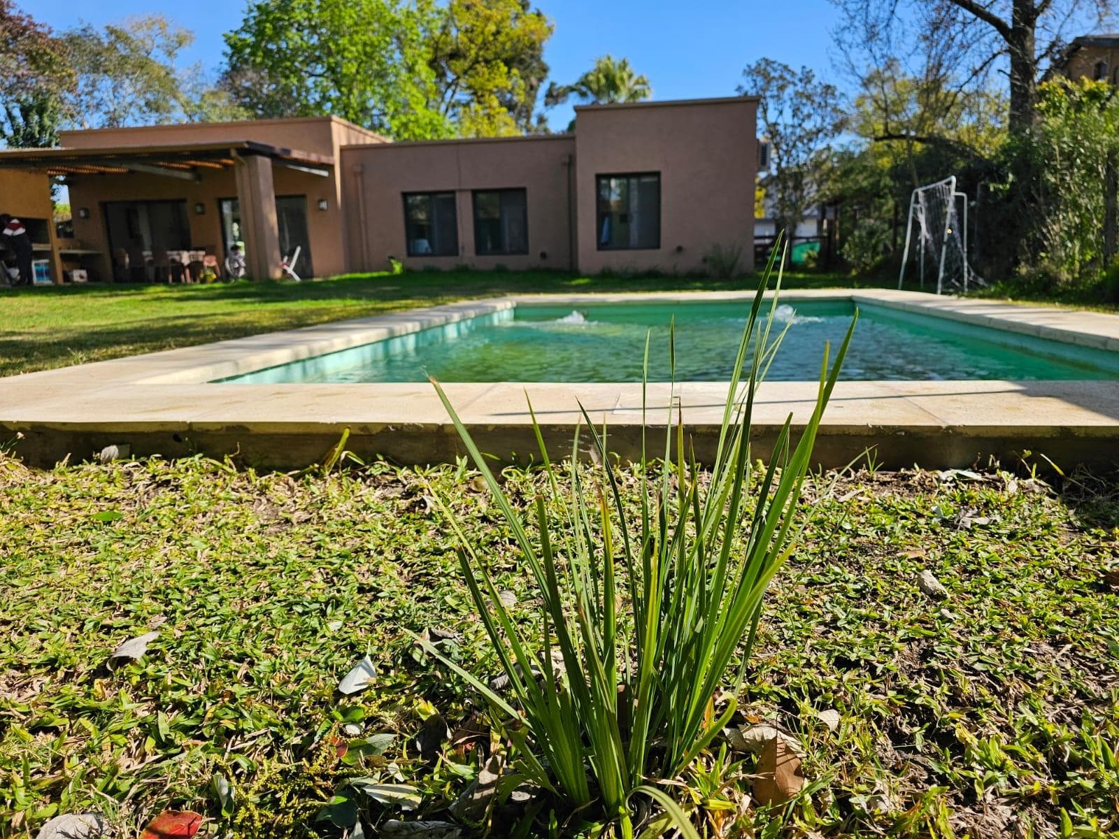 HERMOSA CASA EN ALQUILER EN BARRIO CERRADO LA PILARICA - PILAR - 1