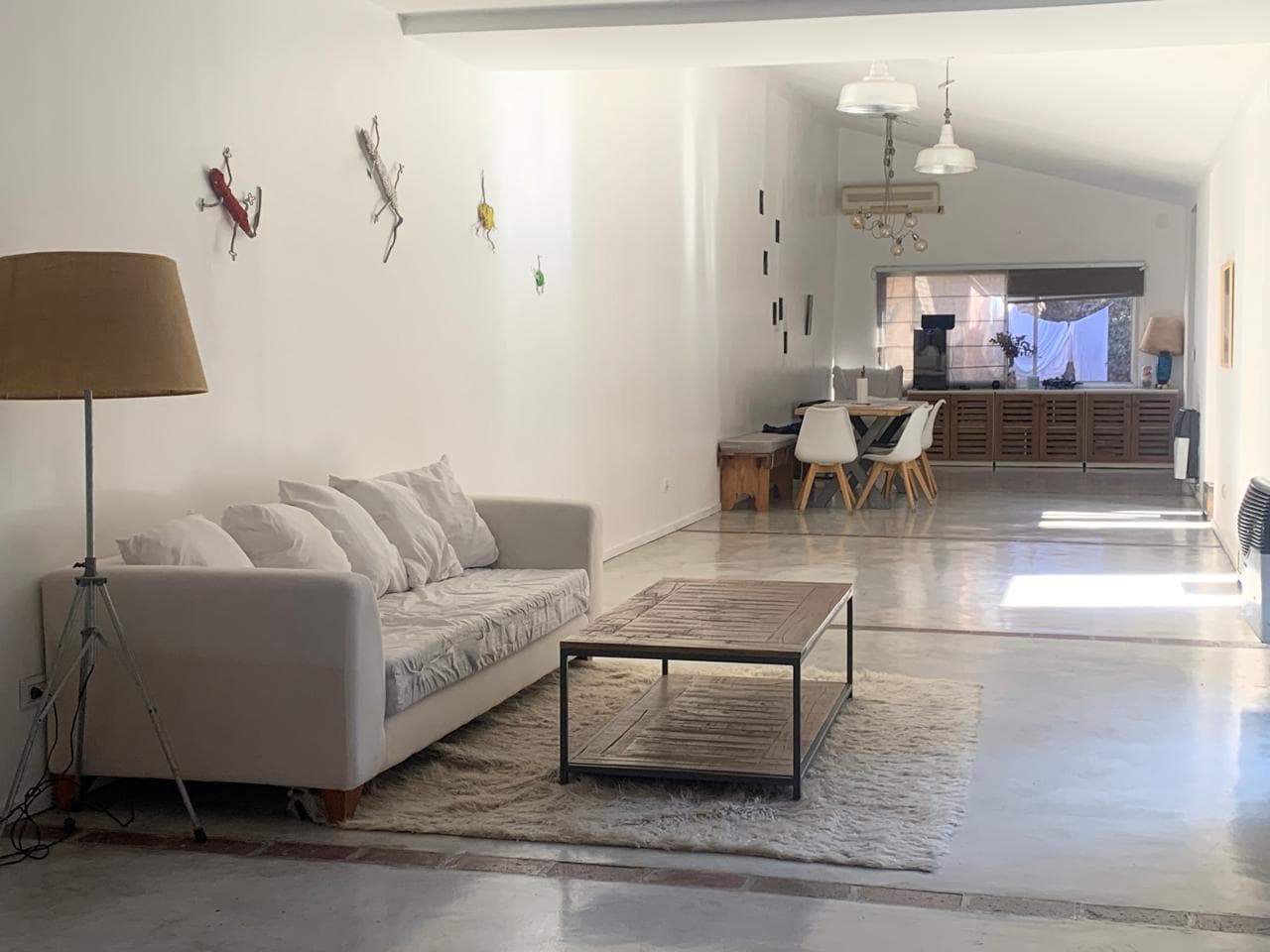 Casa moderna ( ex stud) a una cuadra aprox de Dardo Rocha - 1