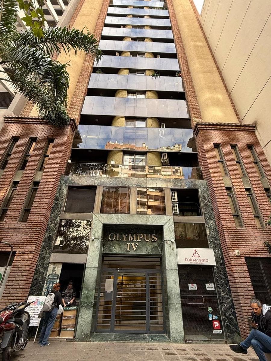 Ob. Salguero piso alto, balcón amplio!!! - 2