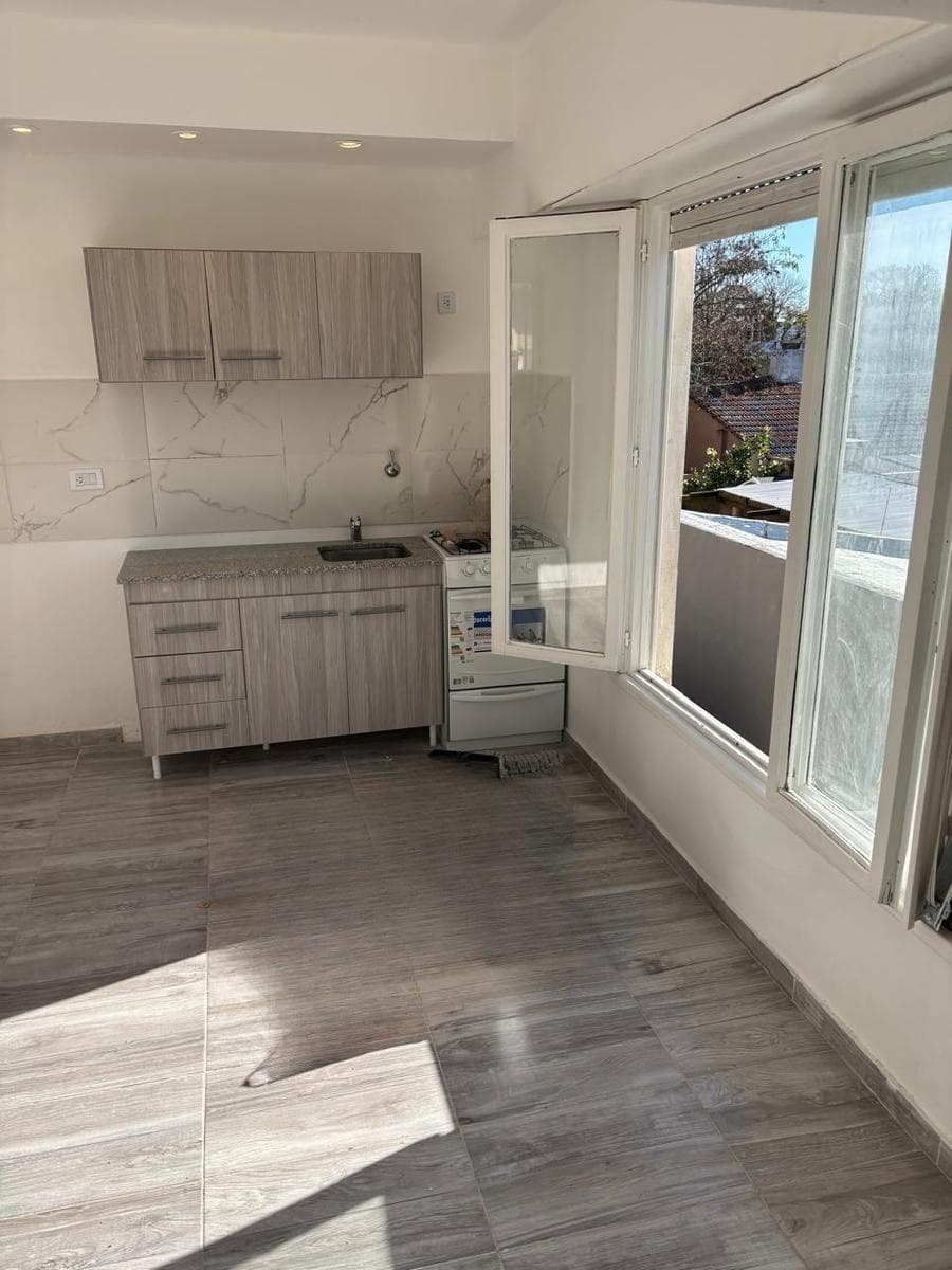 PH en Villa Primera - 1