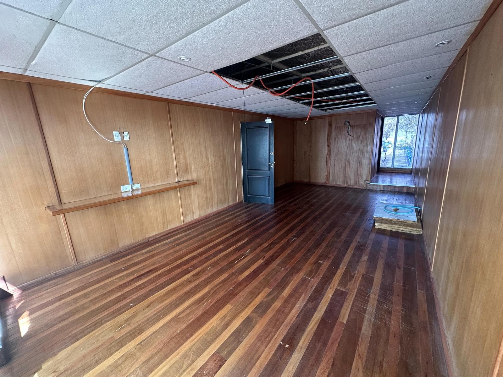 Oficina en alquiler Costanera norte - 2