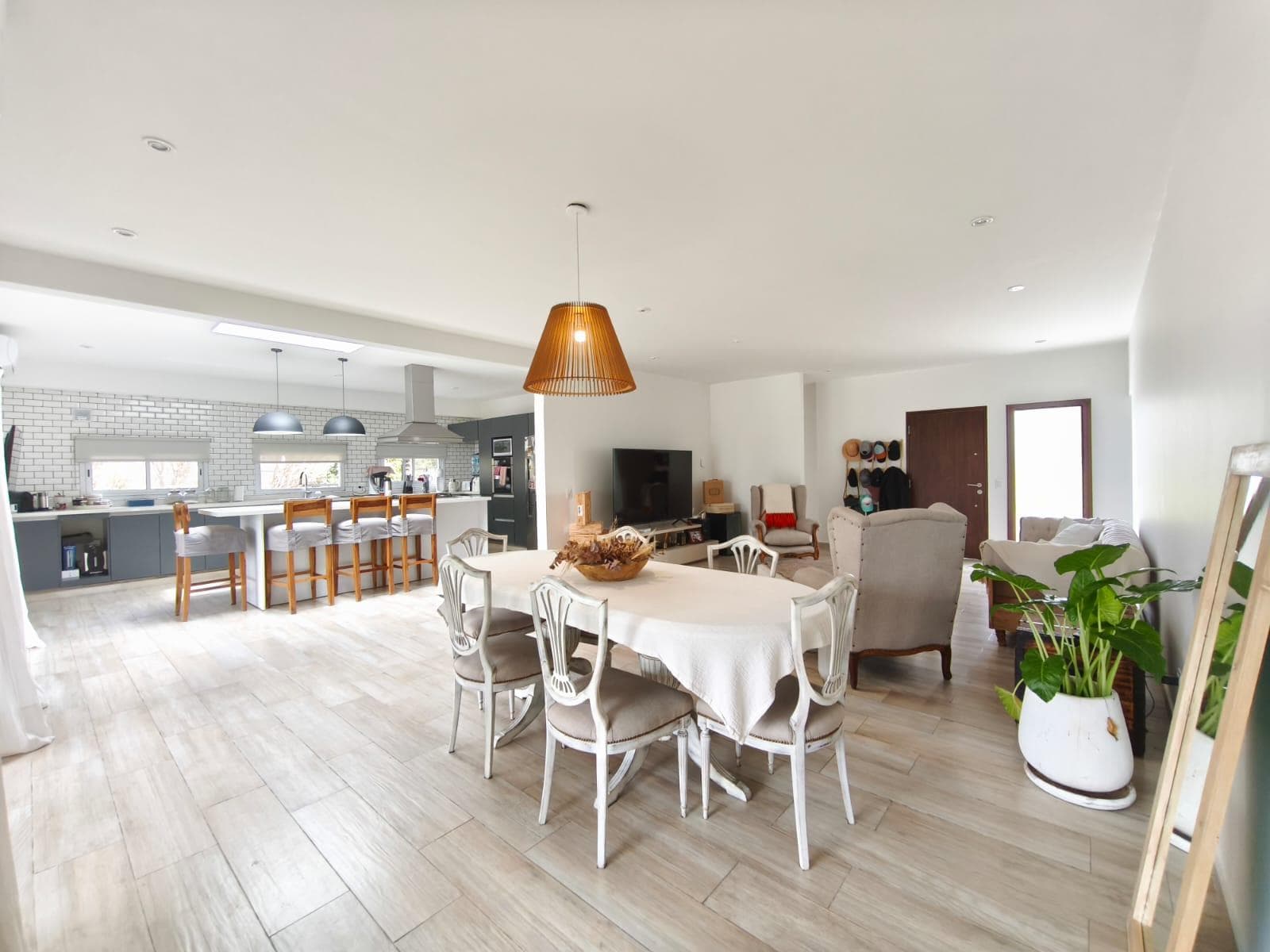 Casa en alquiler temporal en El Trébol, Haras Santa María, Escobar. - 1