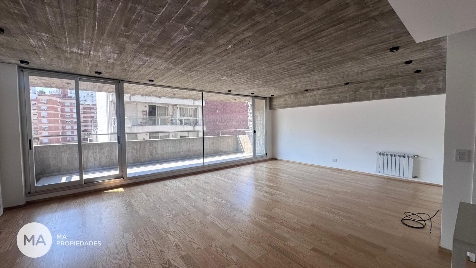 Piso exclusivo 3 Dormitorios con cochera y amenities - Jujuy 1700 - Centro - Rosario Venta - 1