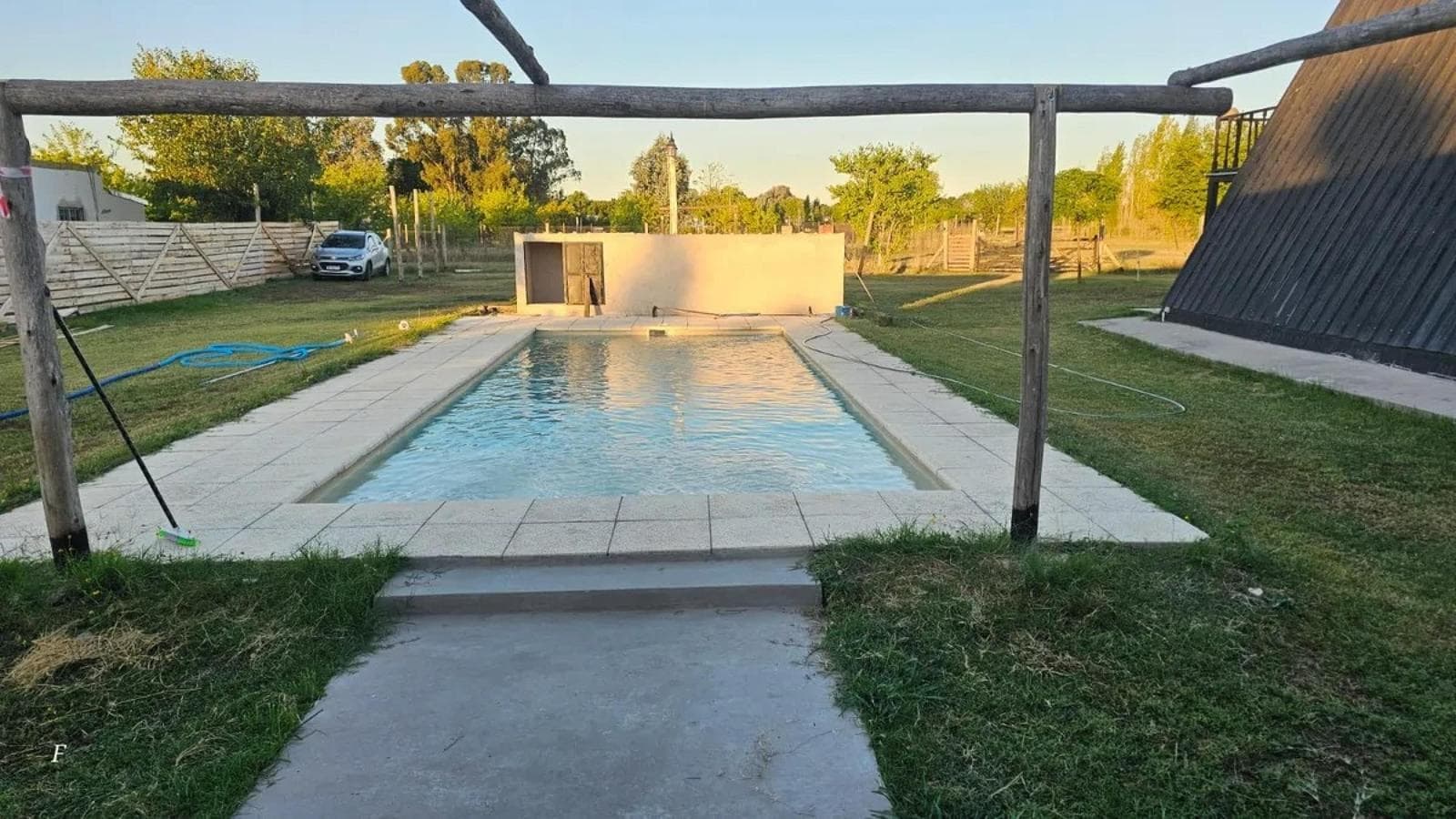 Casa en venta - 3 Dormitorios 2 Baños - Florencio Varela - 2