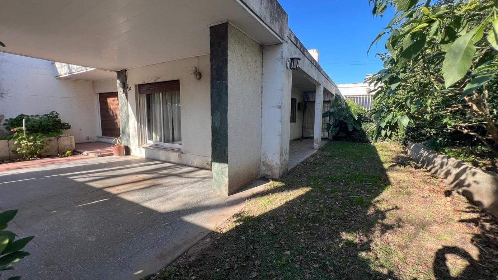 Casa en venta - 3 Dormitorios 1 Baño - Mercedes - 2