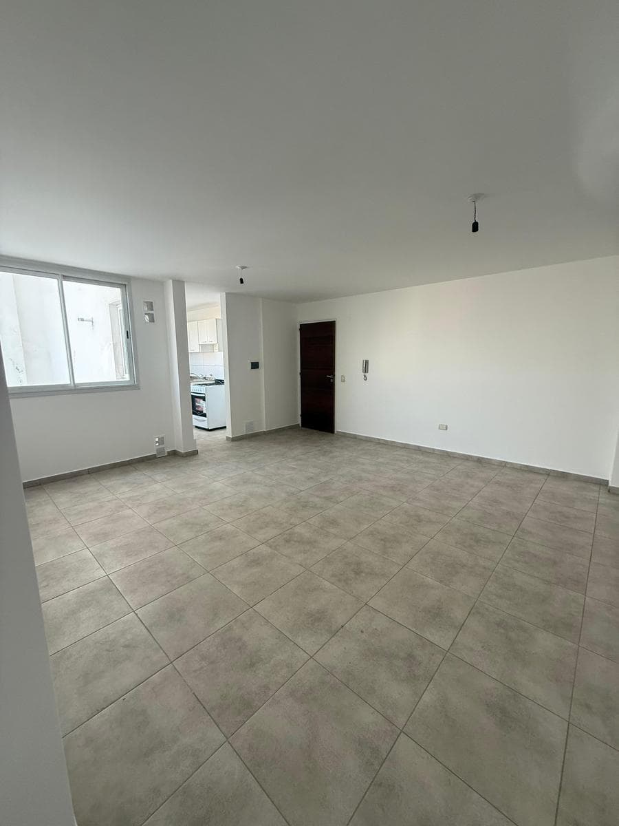 Departamento en Alto Alberdi - 2