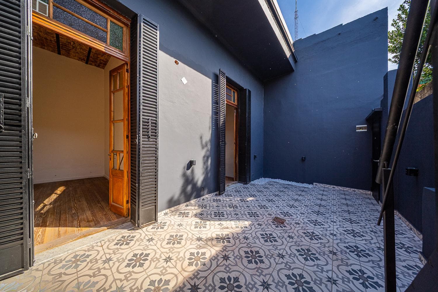 Casa en venta a estrenar a unas cuadras de la plaza Ernesto Che Guevara - 2