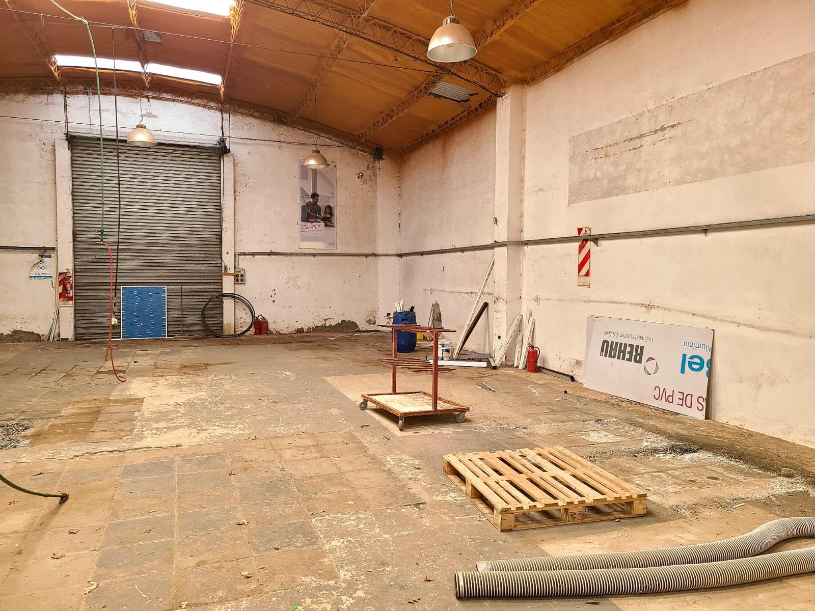 Galpón en Venta, 1.100 m2, en Los Cardales, Exaltación de la Cruz, GBA Norte - 1