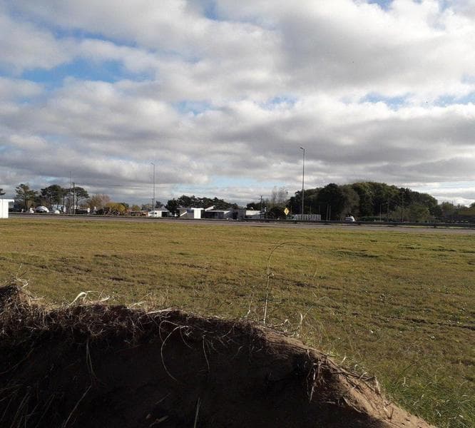 Terreno en venta - 706Mts2 - Ostende - 1