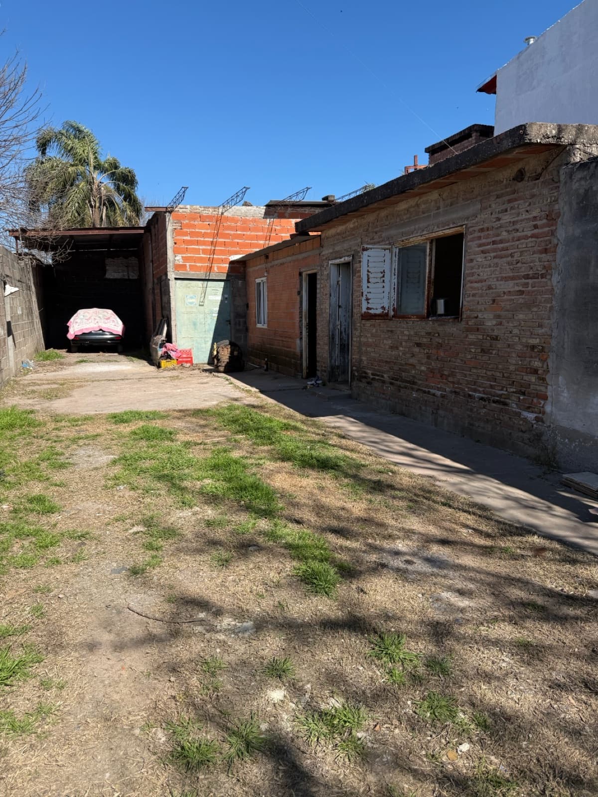 Local - Roldán - 1