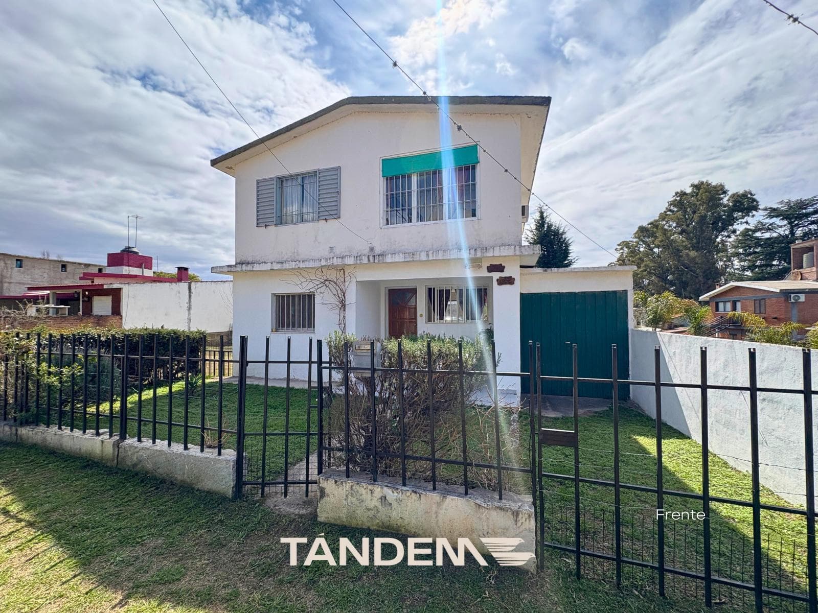 Casa en Tanti en Venta - 4 dormitorios - Ideal Alquiler Temporario - 1