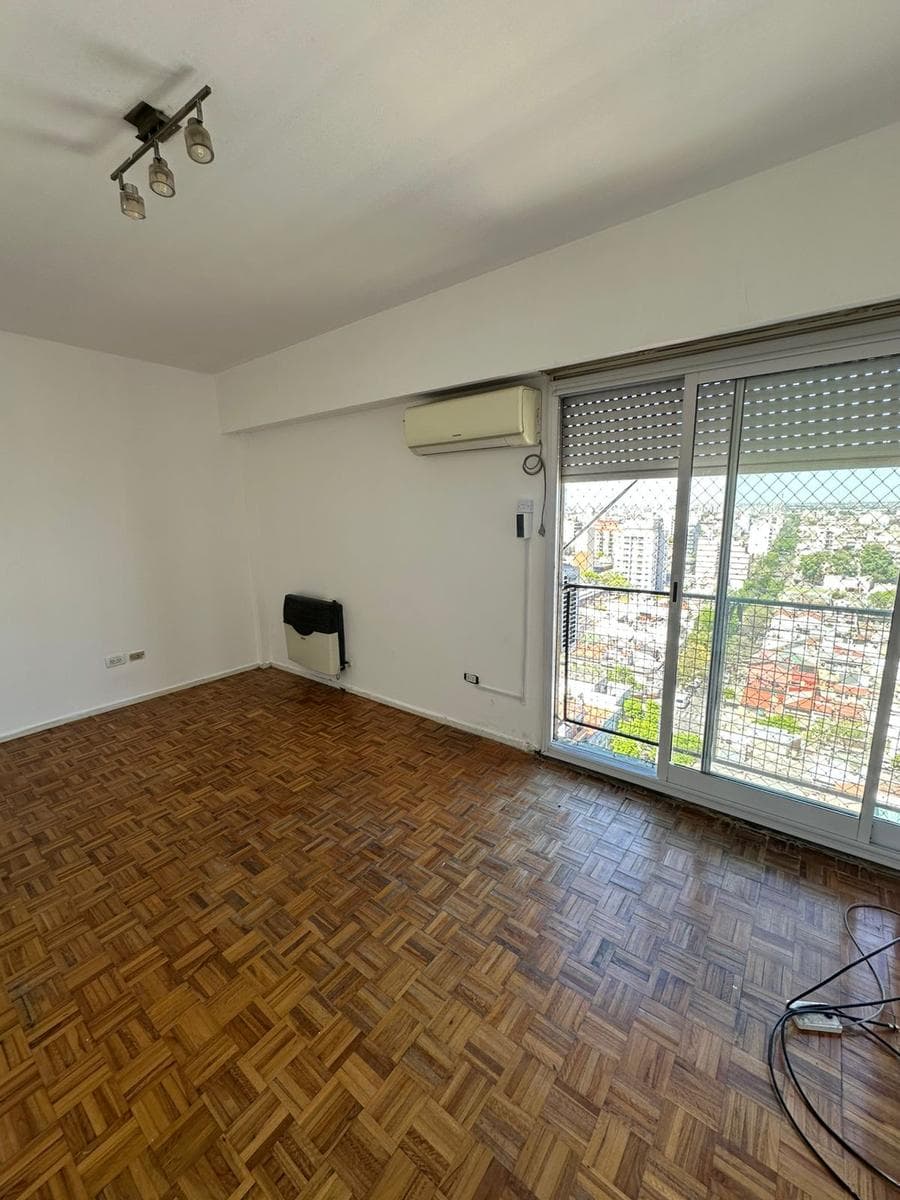 Departamento 3 ambientes en Parque Chacabuco - 1