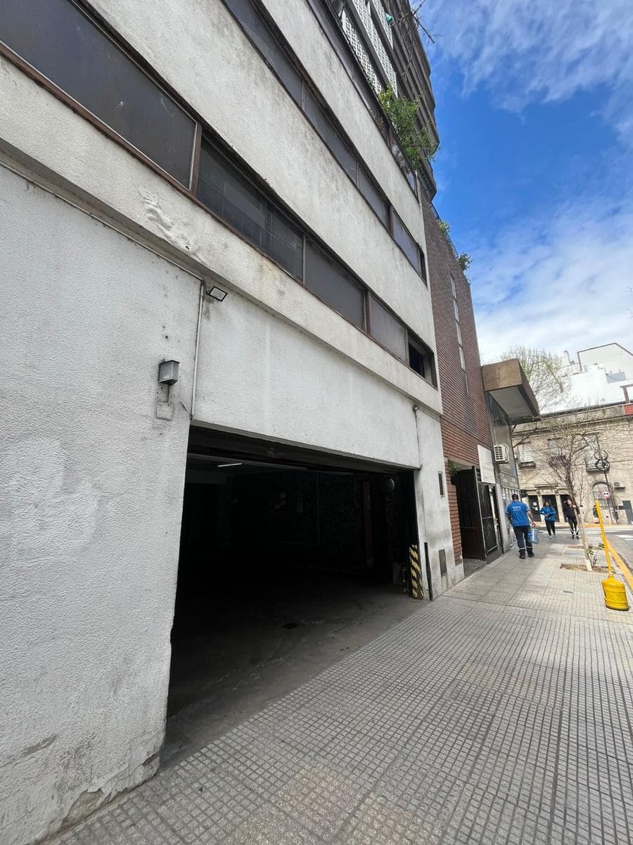 Cochera disponible - 1