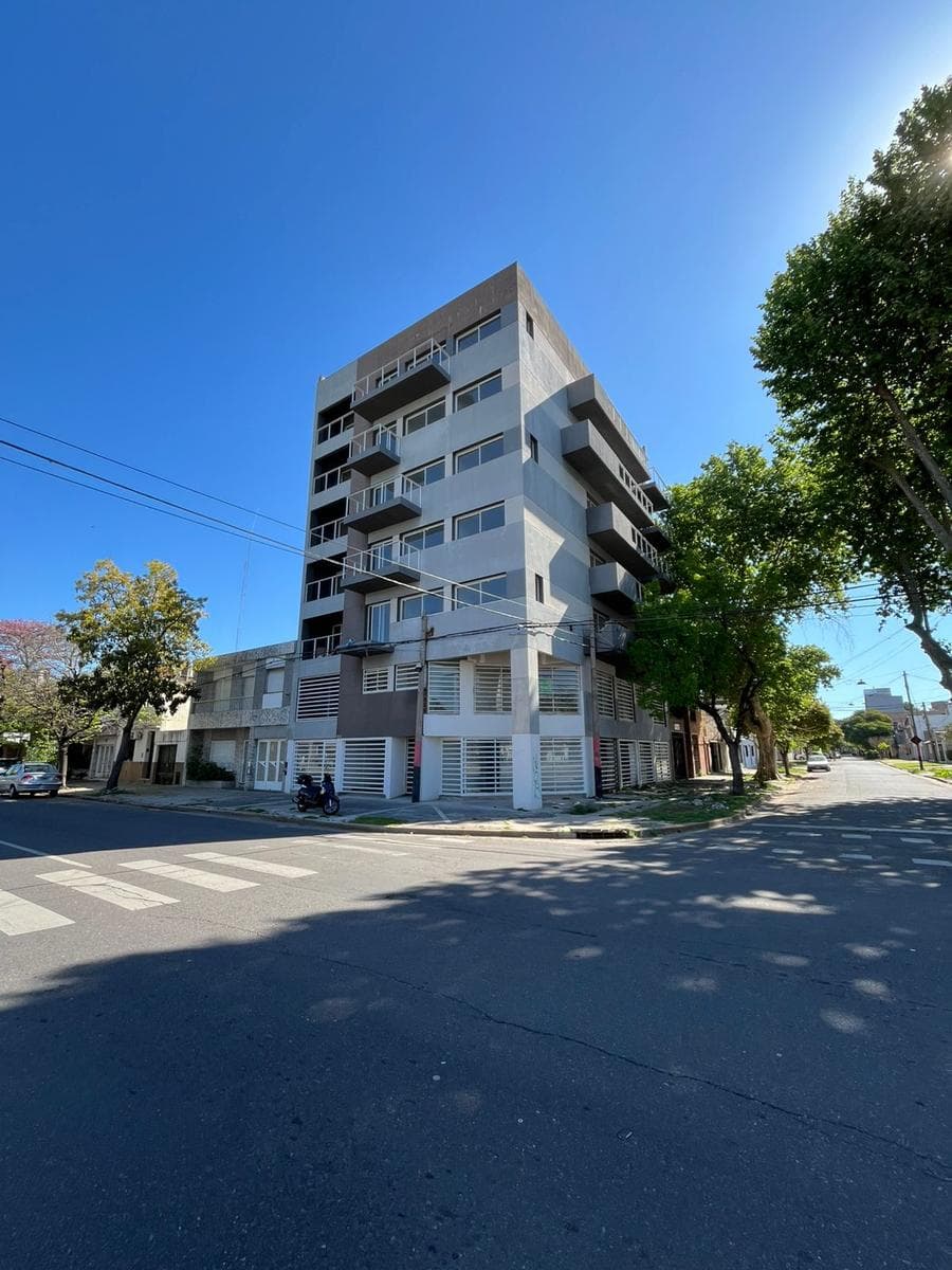 Local en Venta Barrio Parque - 1