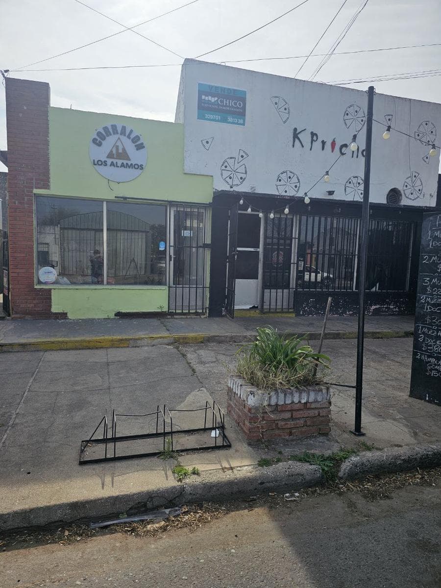 Edificio Comercial en General Pico - 1