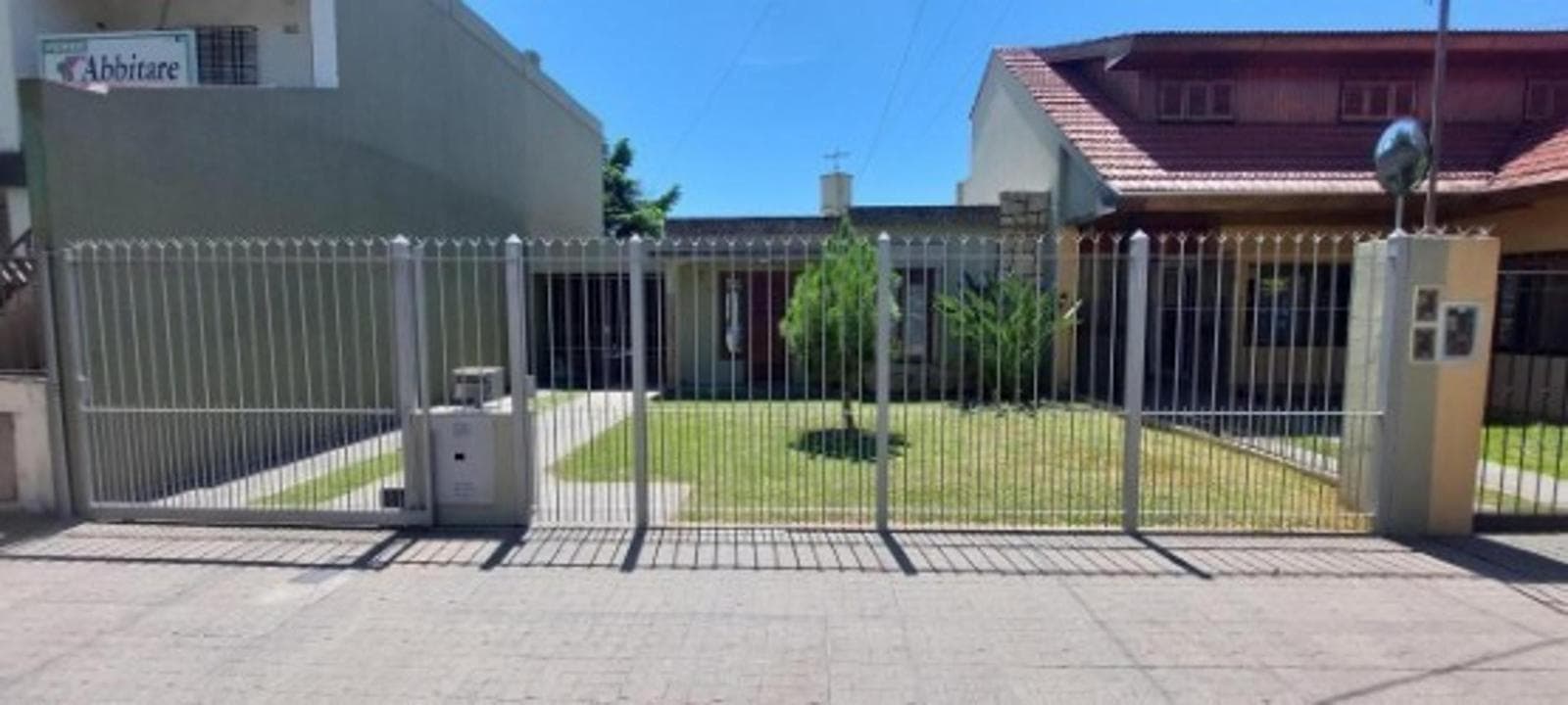VENTA CASA 3 AMBIENTES MAS PH 3 AMBIENTES - 1