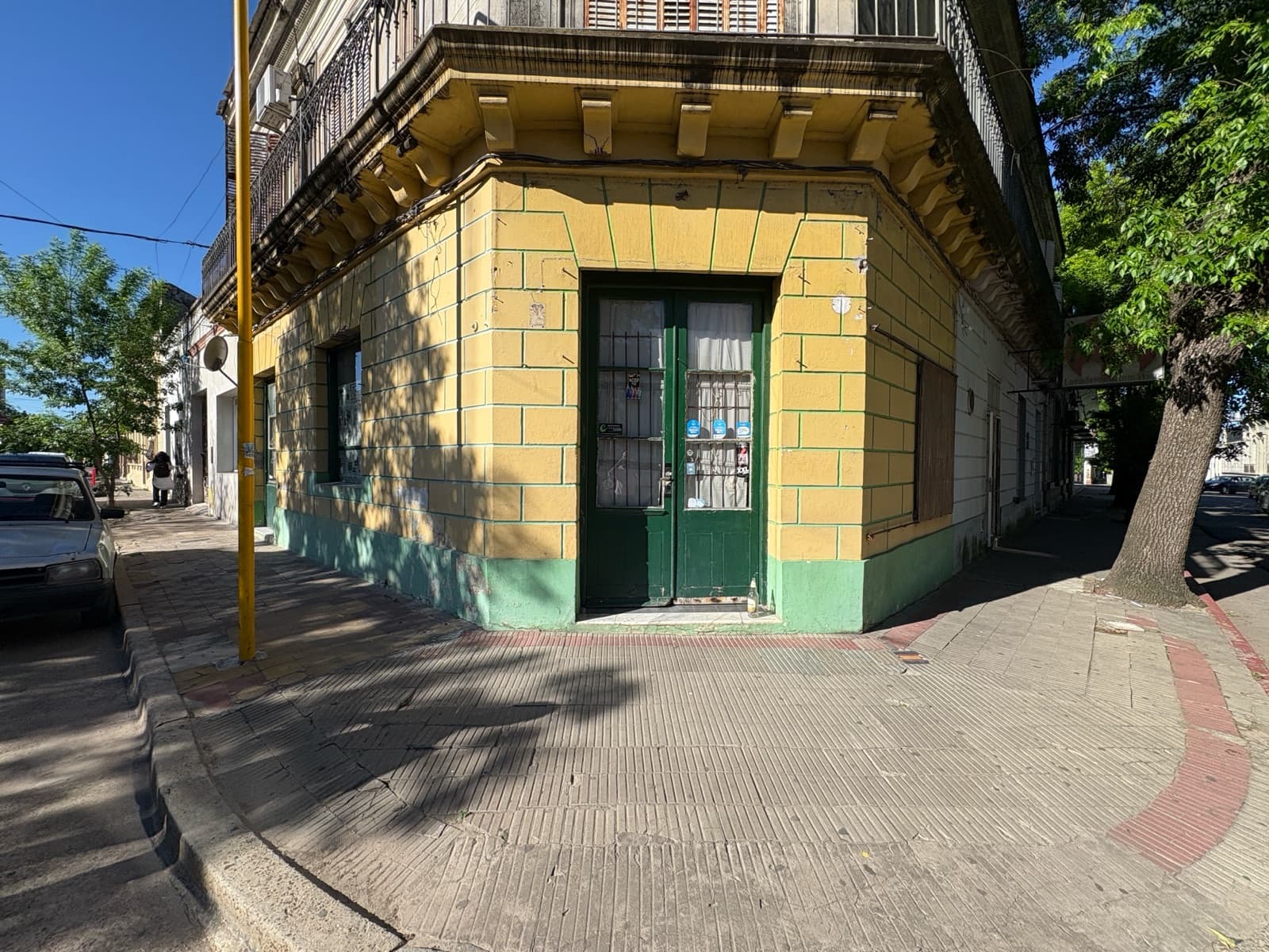 Local en Gualeguaychu - 1