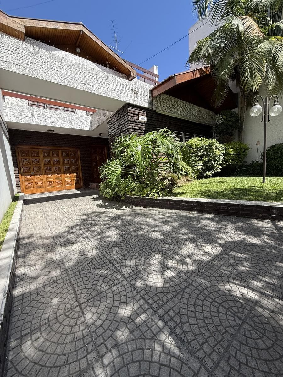 lCasa de 5 ambientes + dependencia en Villa Mitre ,lote propio - 1