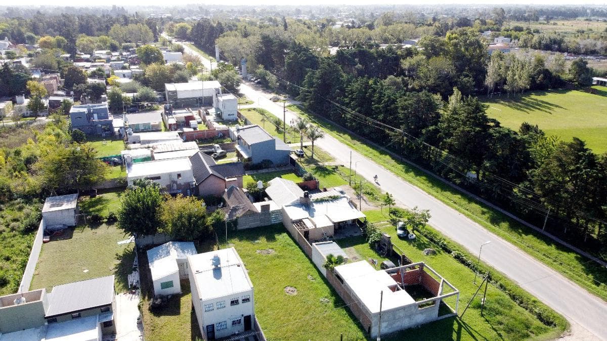 Terreno en barrio Liquidambar 42 y 149 - 1