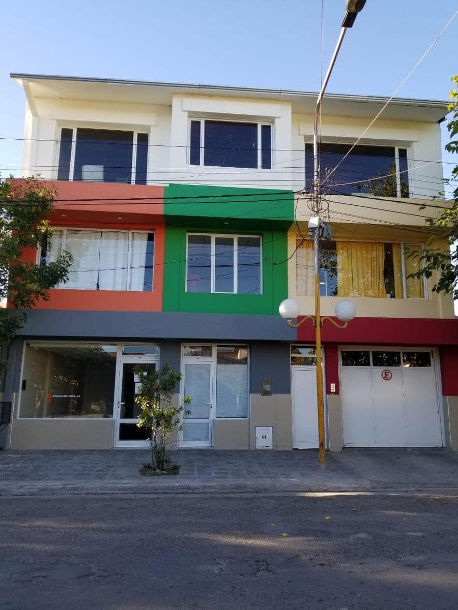 Edificio Comercial en Villa Regina - 1