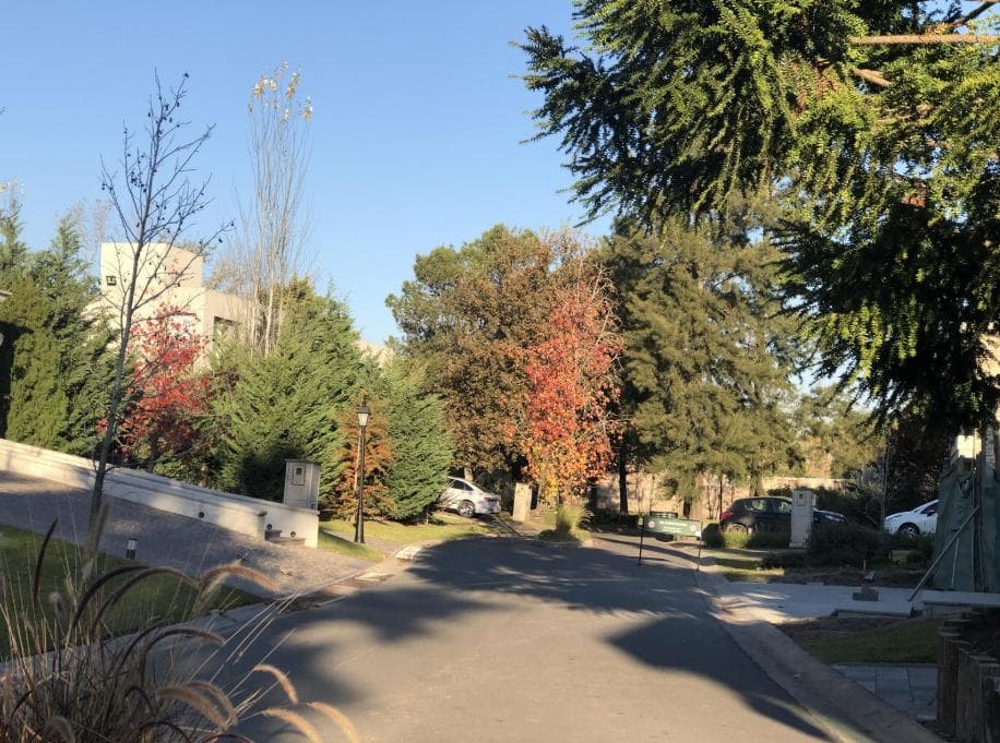 Departamento en Venta - 2 ambientes - Balcón - Cochera - Adrogue Chico - Almirante Brown - 1