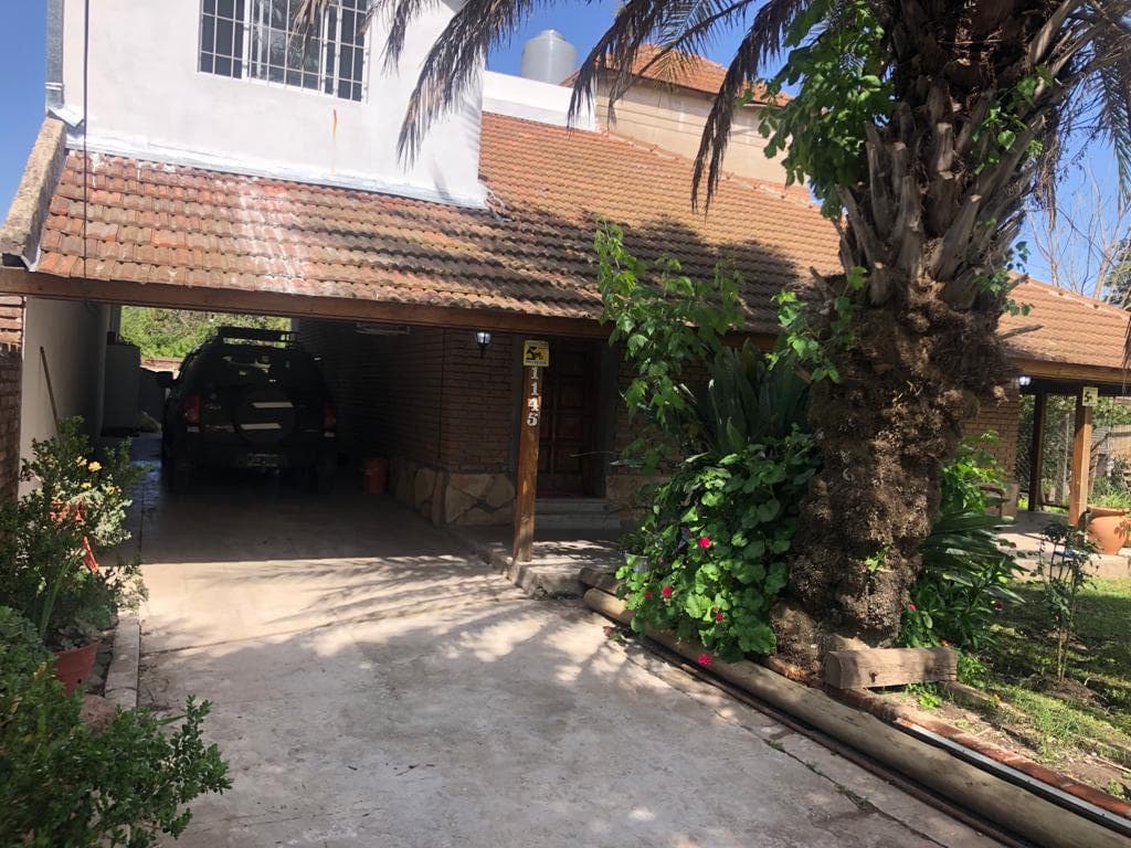 Casa de 4 dormitorios en venta en La Lonja, Pilar - 1