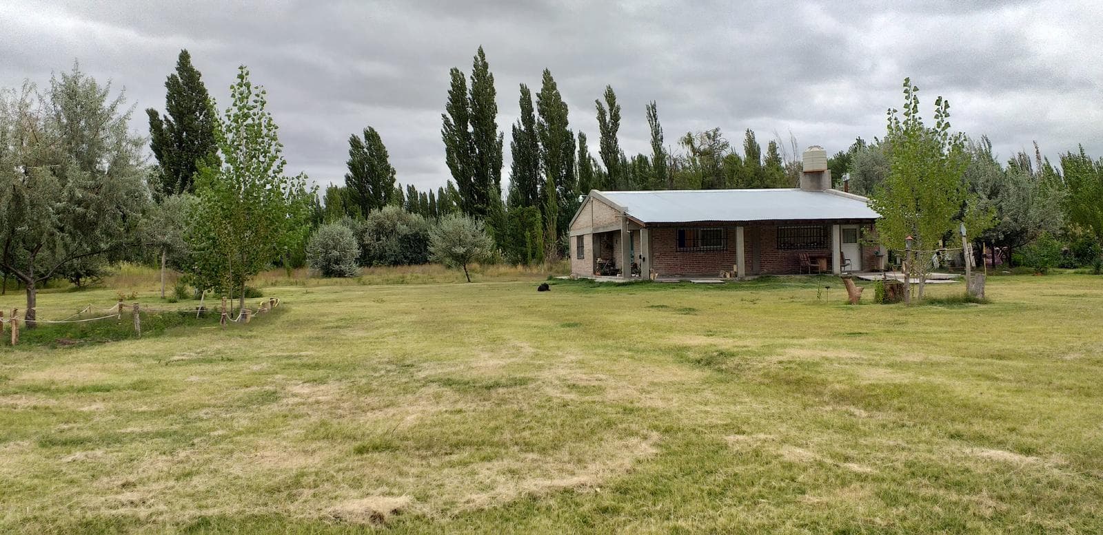 VENTA CHACRA 1,5 HA. CON CASA 2 DORM. \u002D CINCO SALTOS - 1