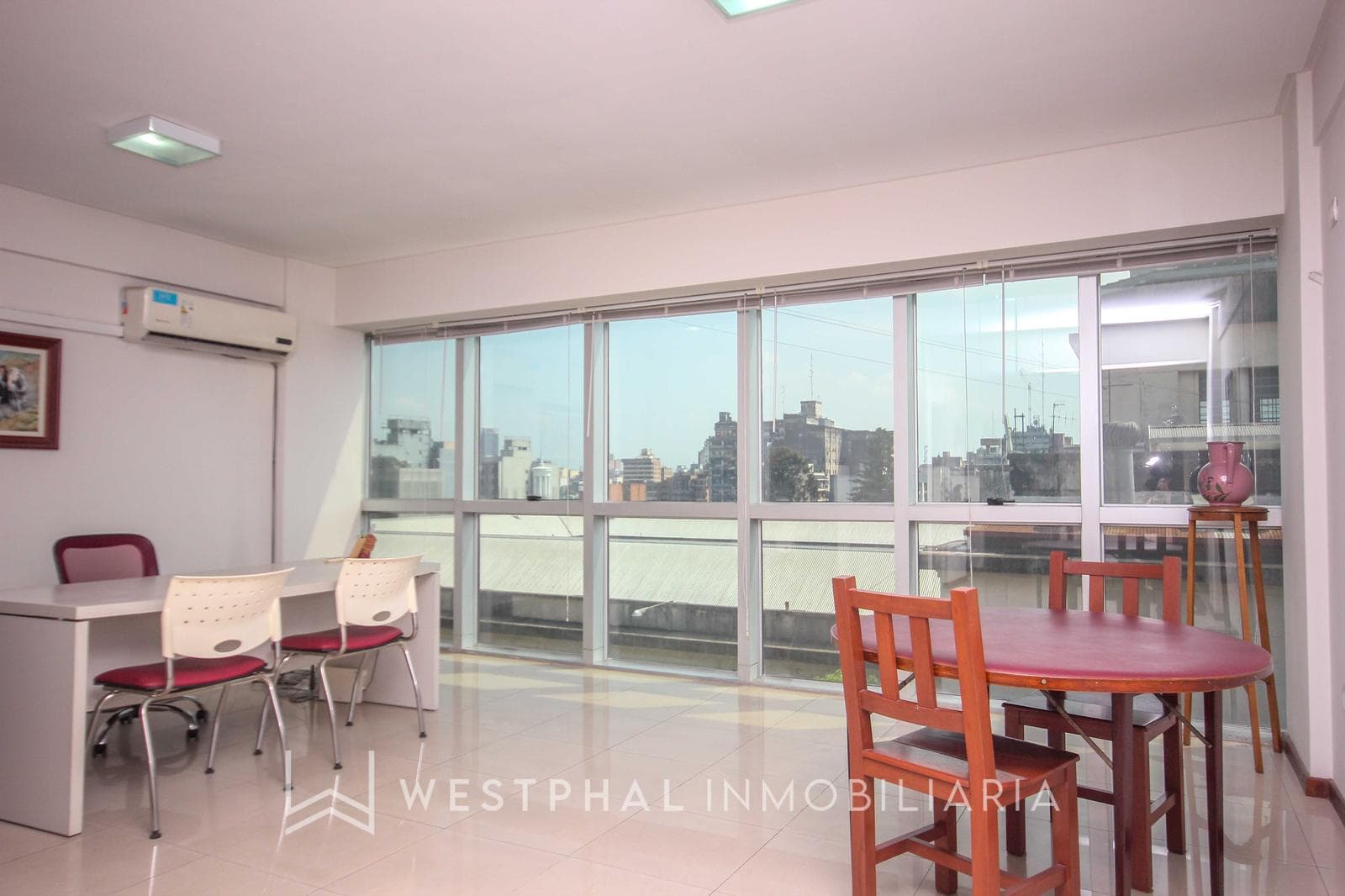 Alquiler- Oficina frente al Palacio de Tribunales - 1