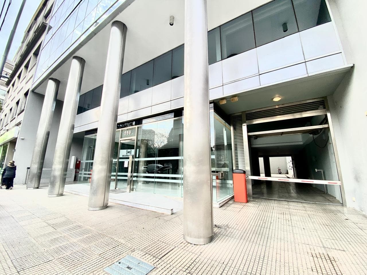 Oficina Premium con Amenities - 1