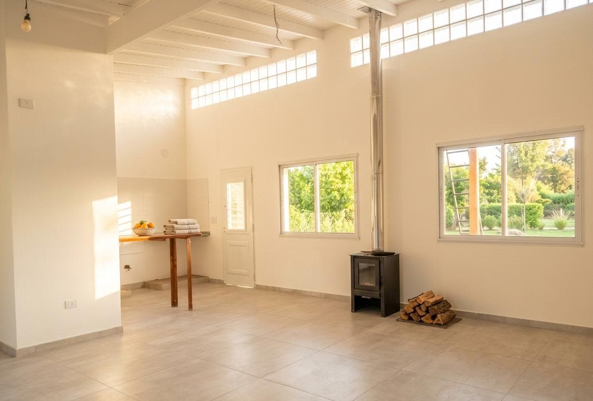 VENTA CASA A ESTRENAR, 4 AMBIENTES, EN ECO CHACRAS - 1