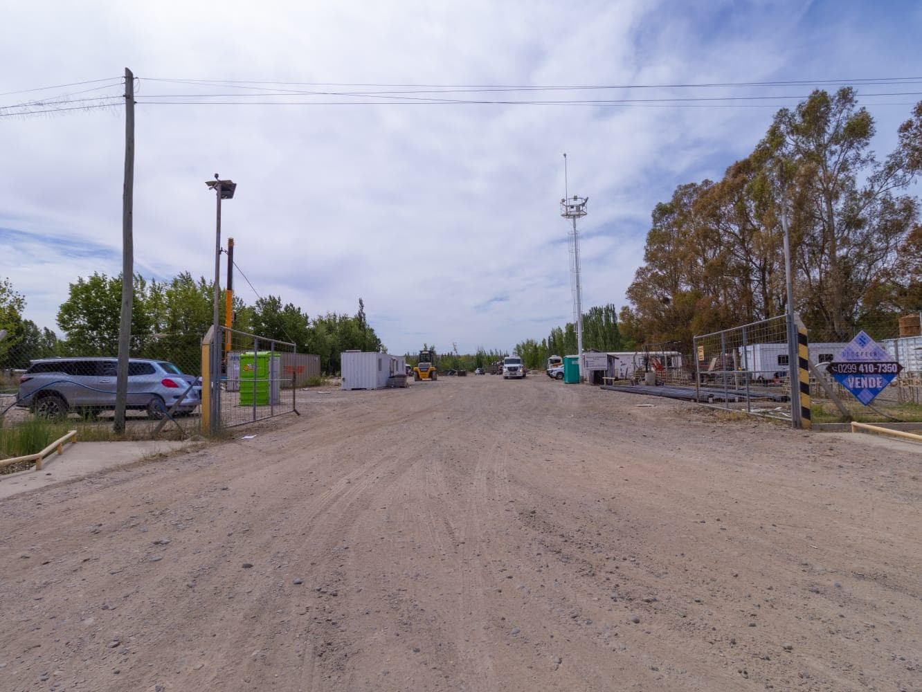 En Venta, Base Operativa, Av del Trabajo, Plottier - 1