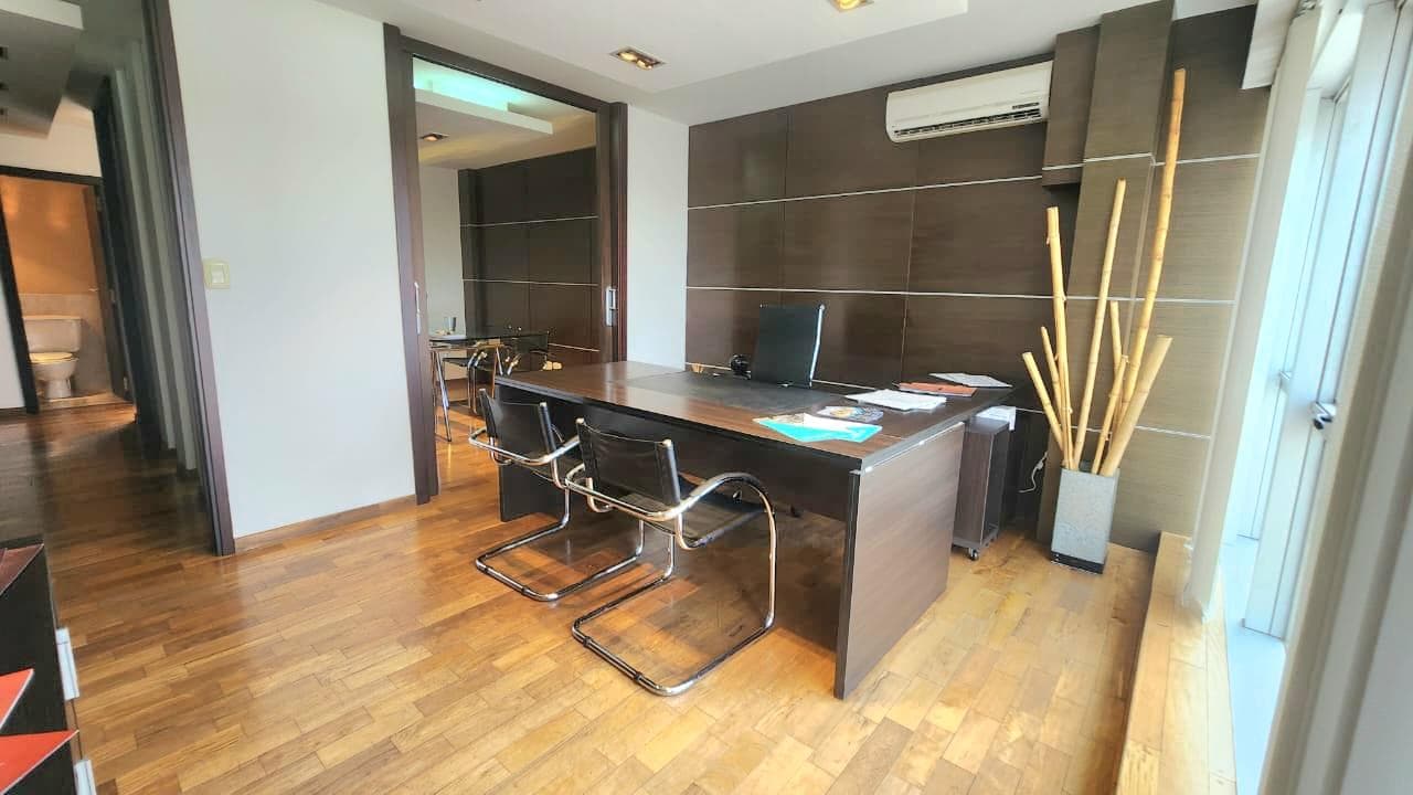 VENTA OFICINA -CORAZON DEL CERRO DE LAS ROSAS -EXCELENTE UBICACION - 1