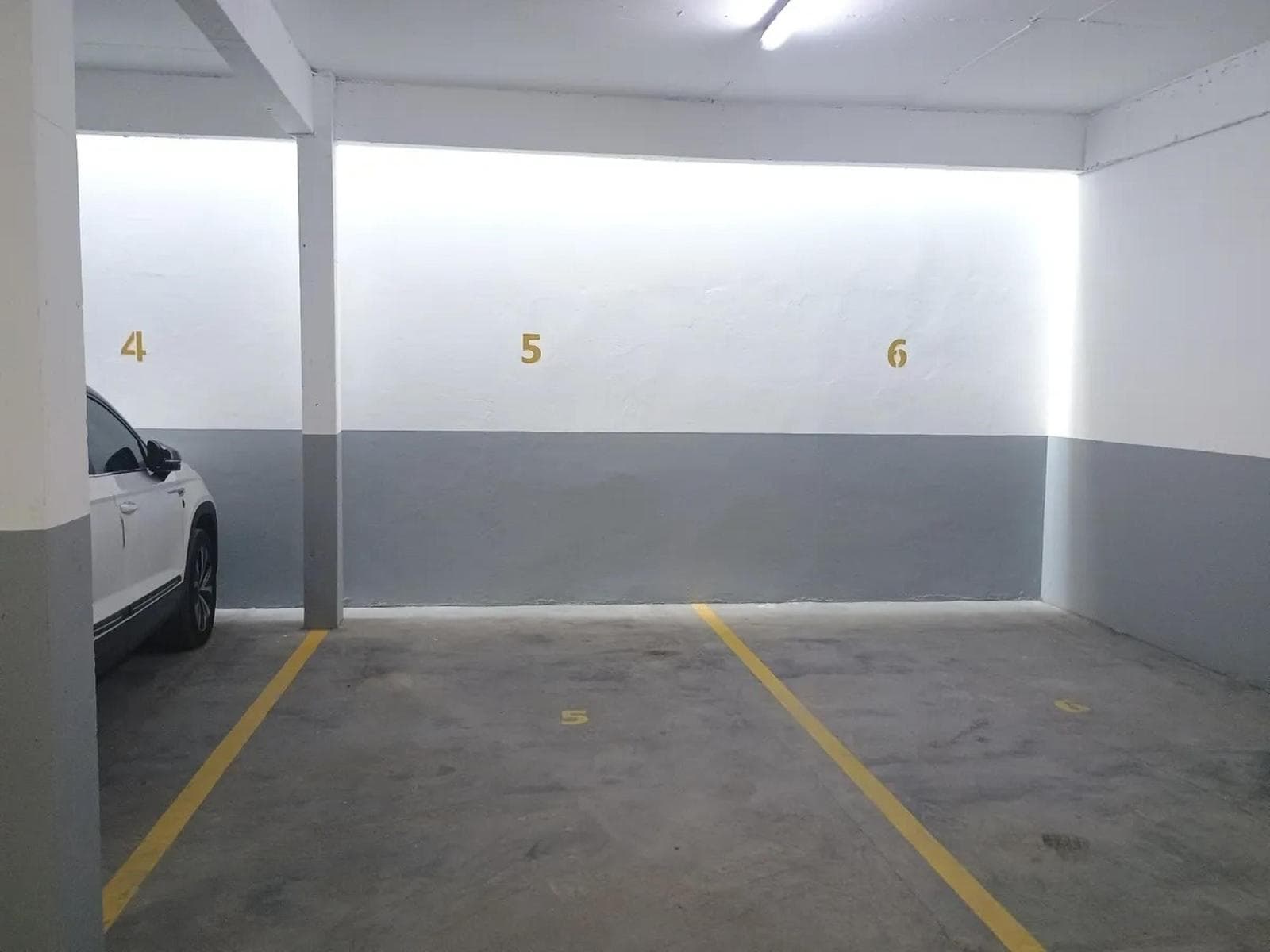 Cochera en venta - 15Mts2 - San Cristóbal - 1