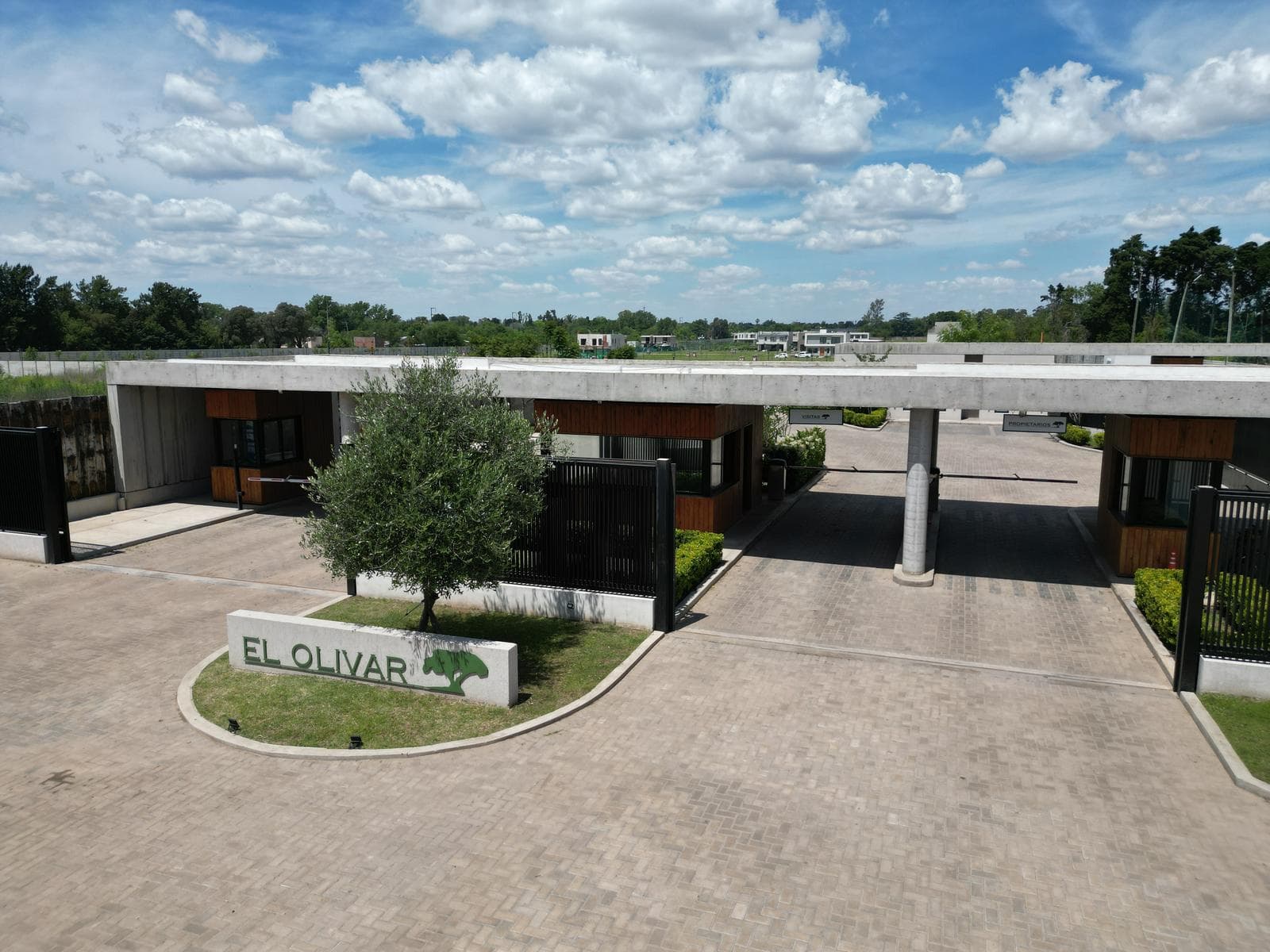 Lote en Venta el Barrio El Olivar, Pilar - 1